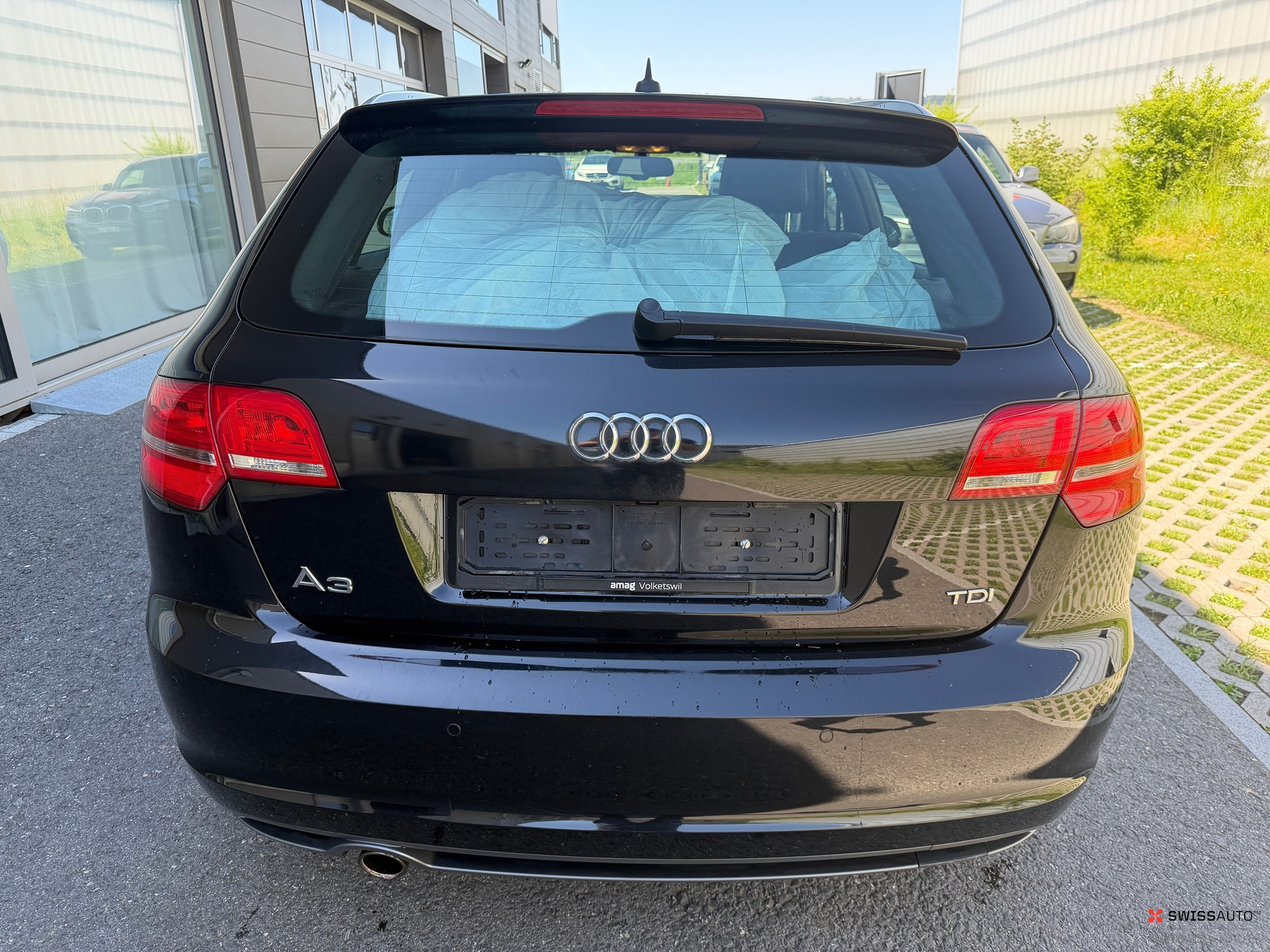 Auction Image
