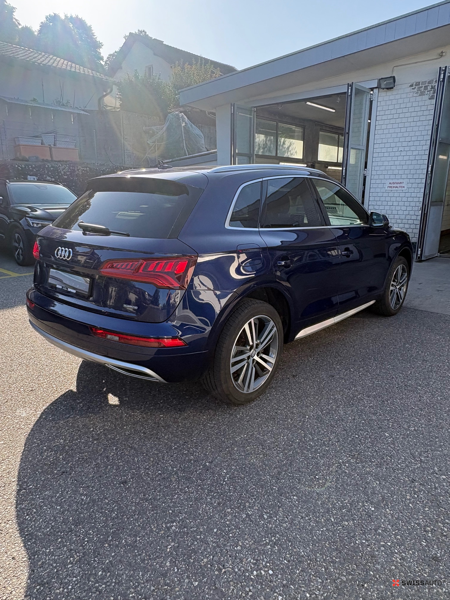 Auction Image