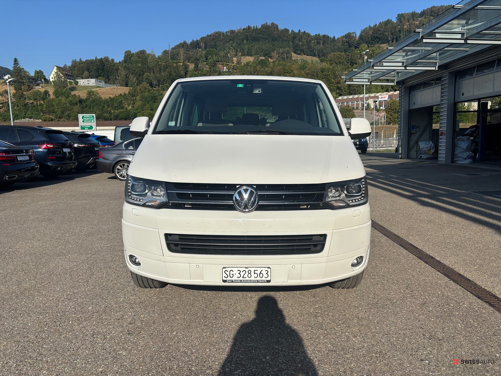 Auction Image