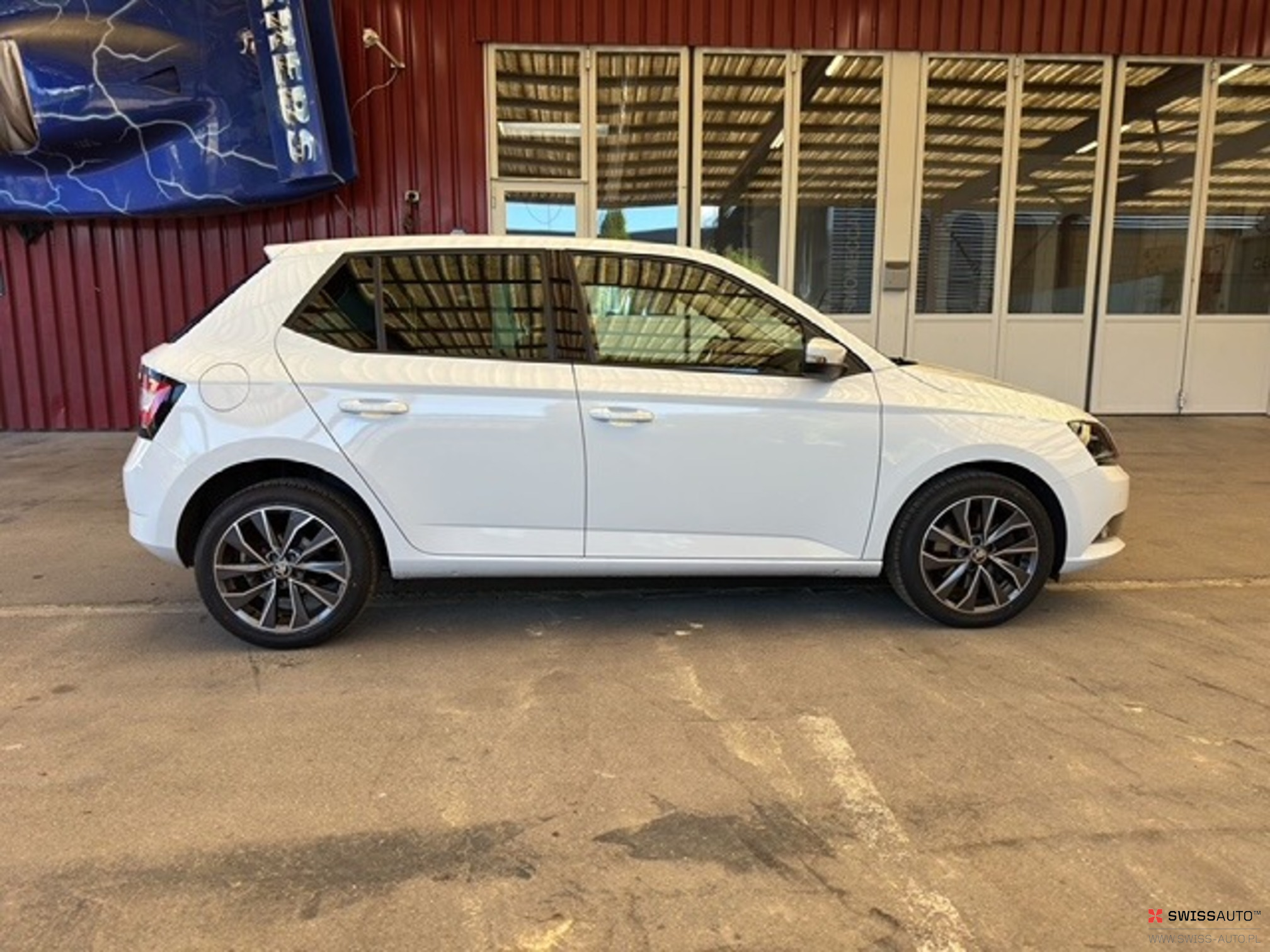 Auction Image