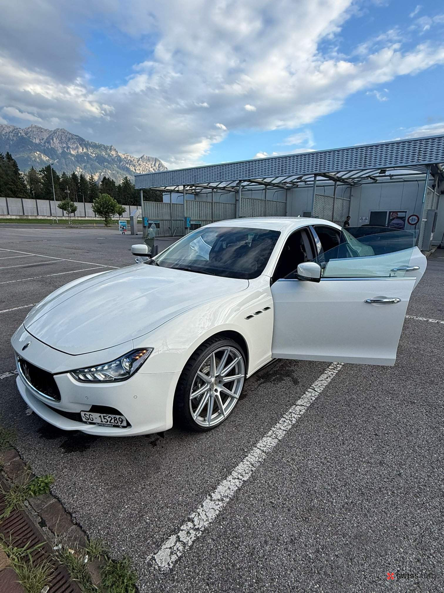 Auction Image