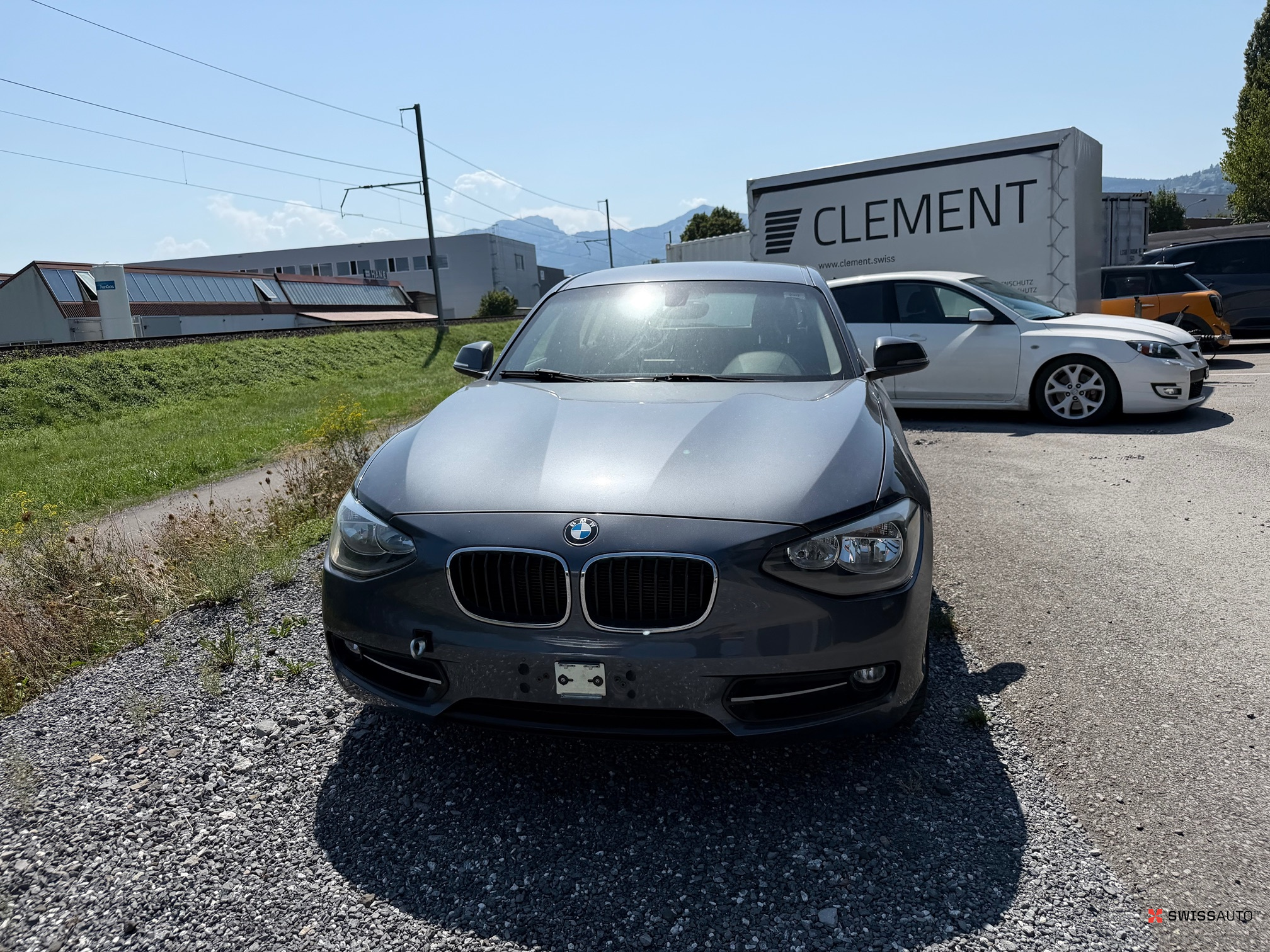 Auction Image
