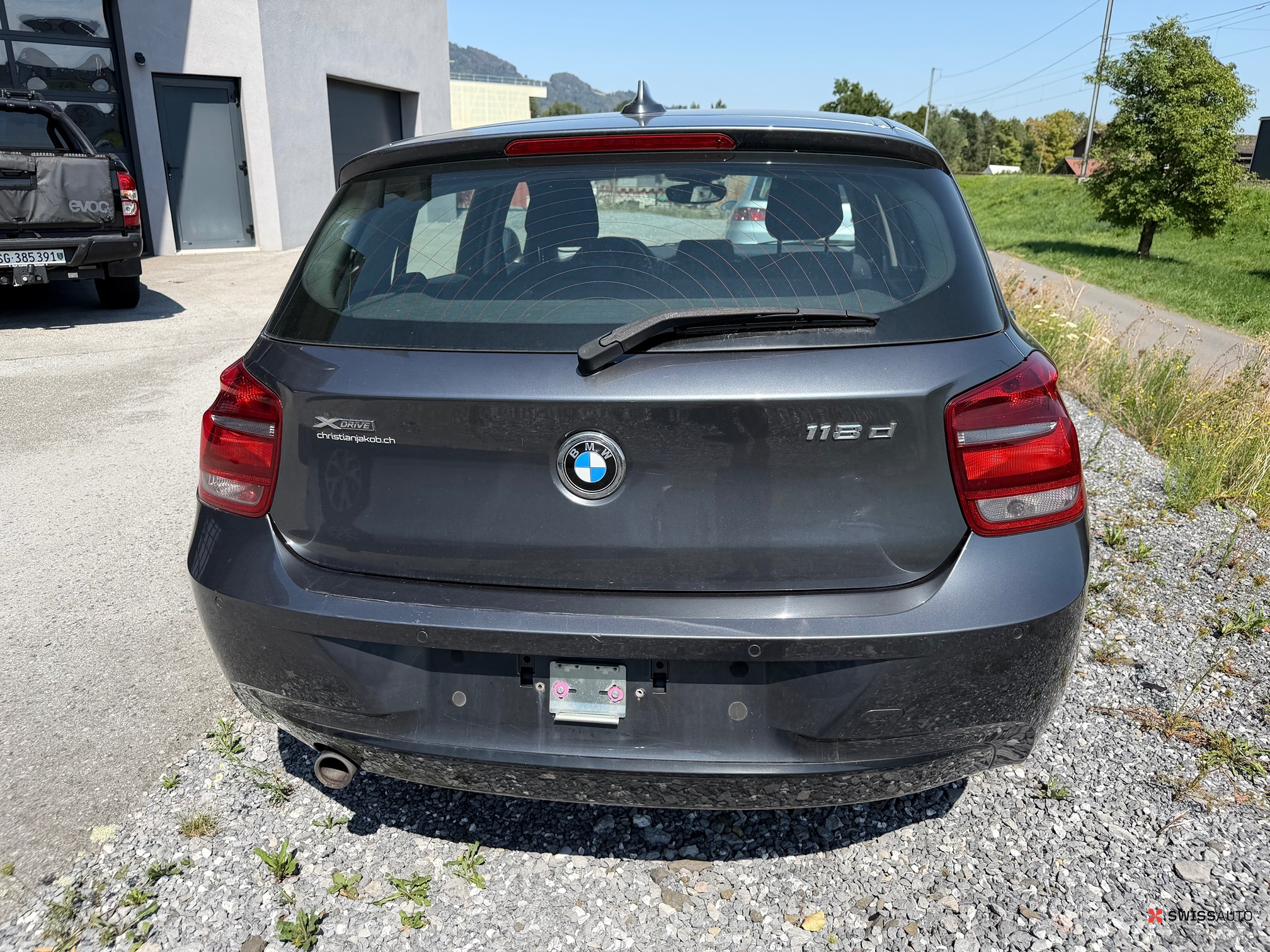 Auction Image
