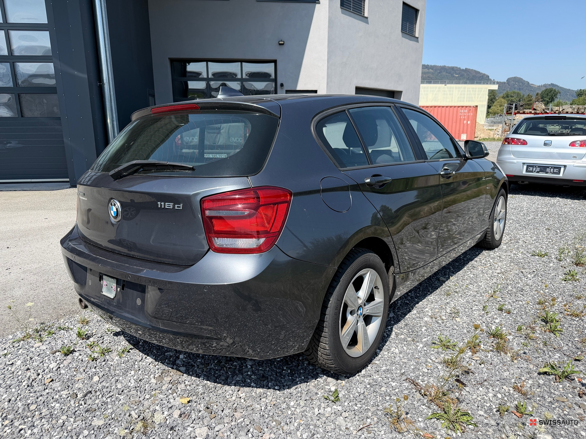 Auction Image