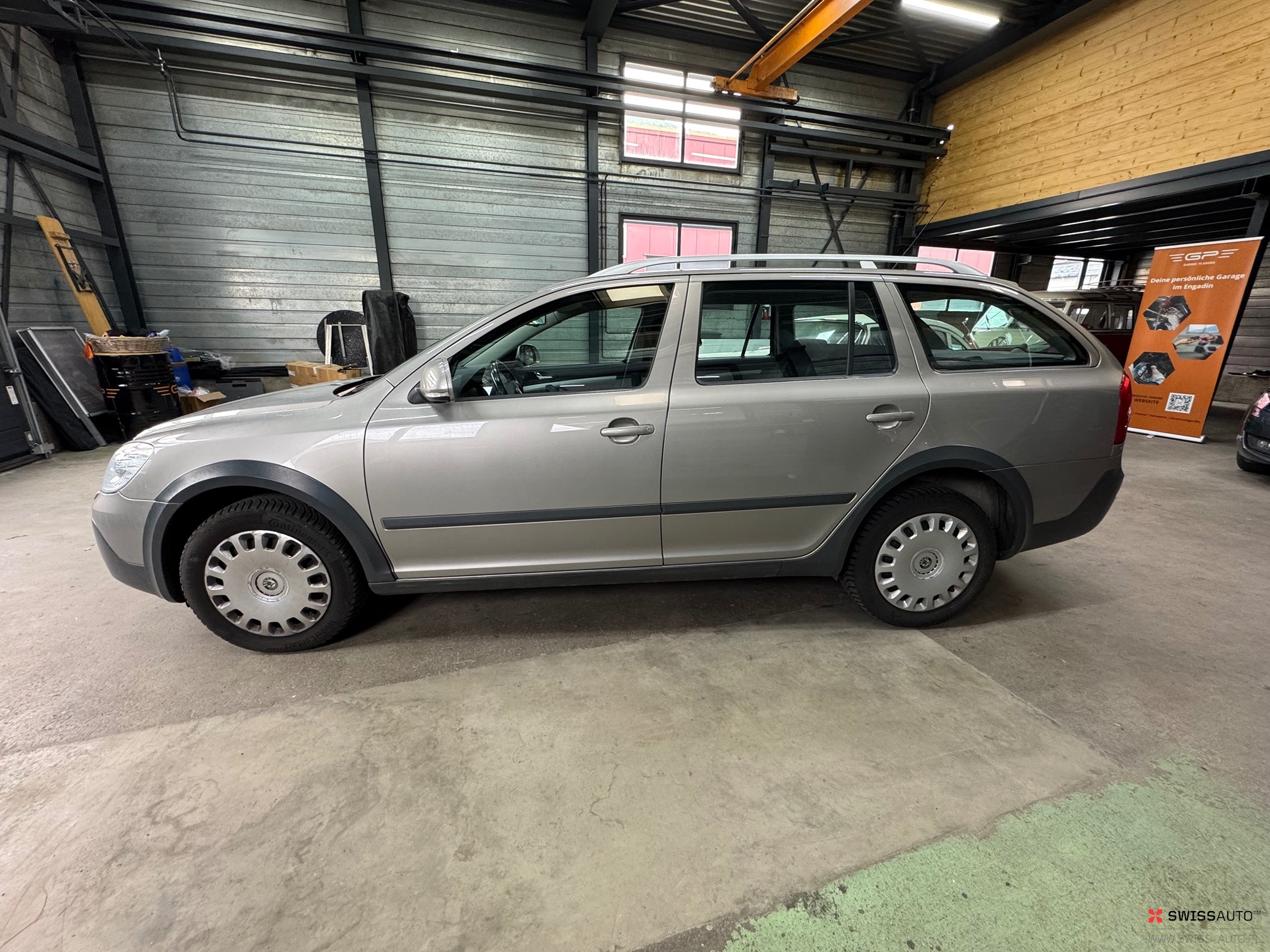 Auction Image
