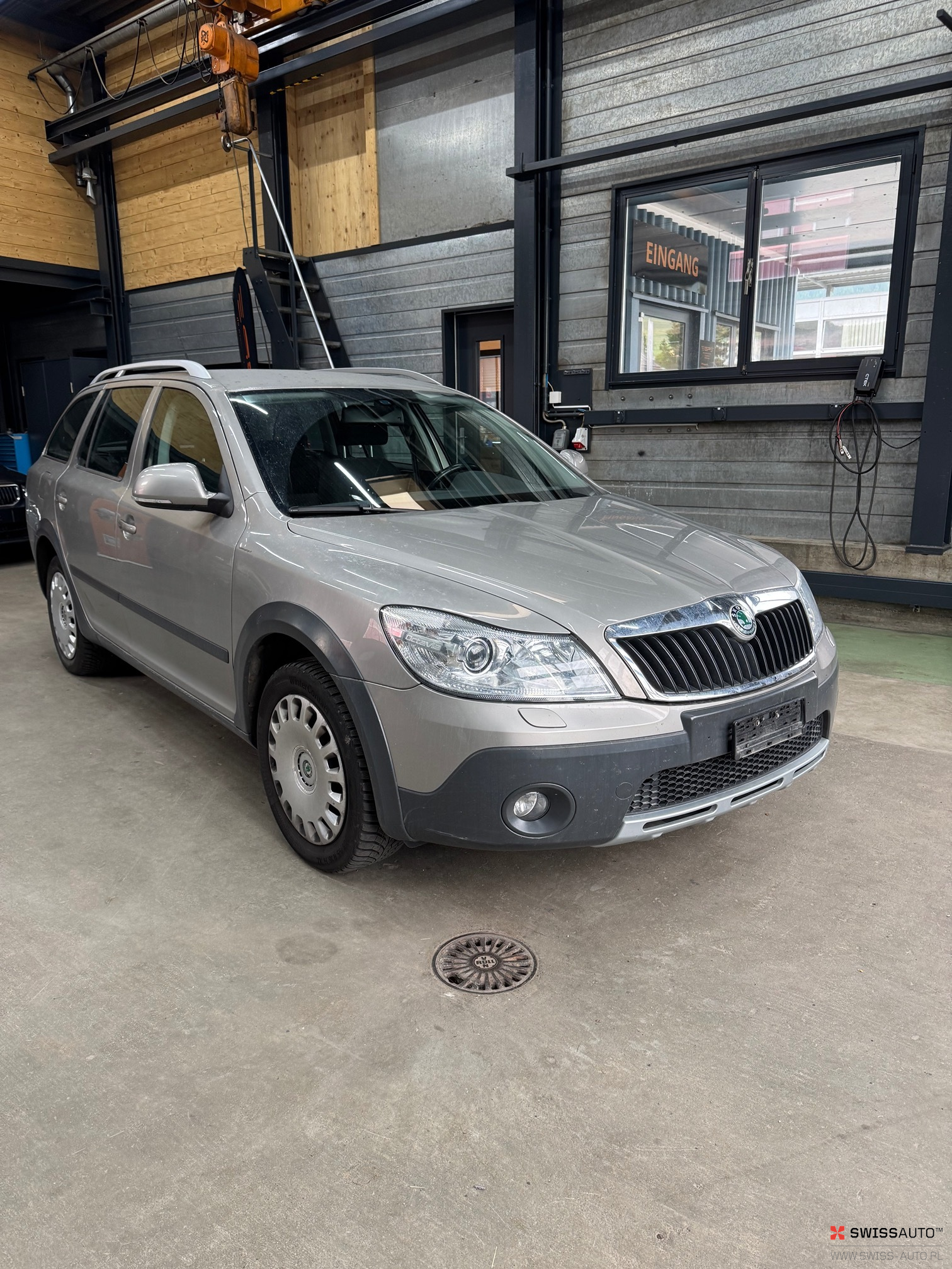Auction Image
