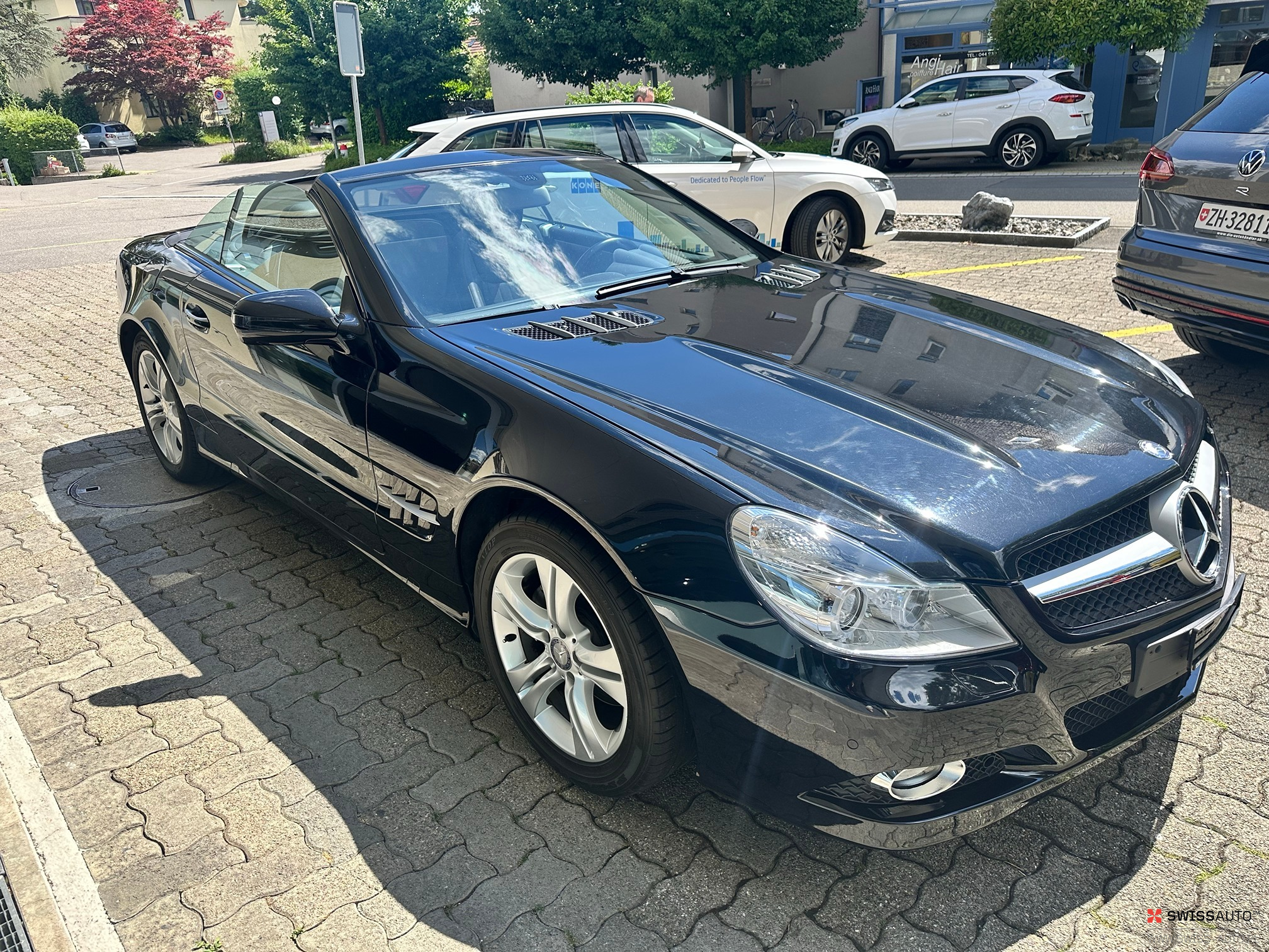 Auction Image