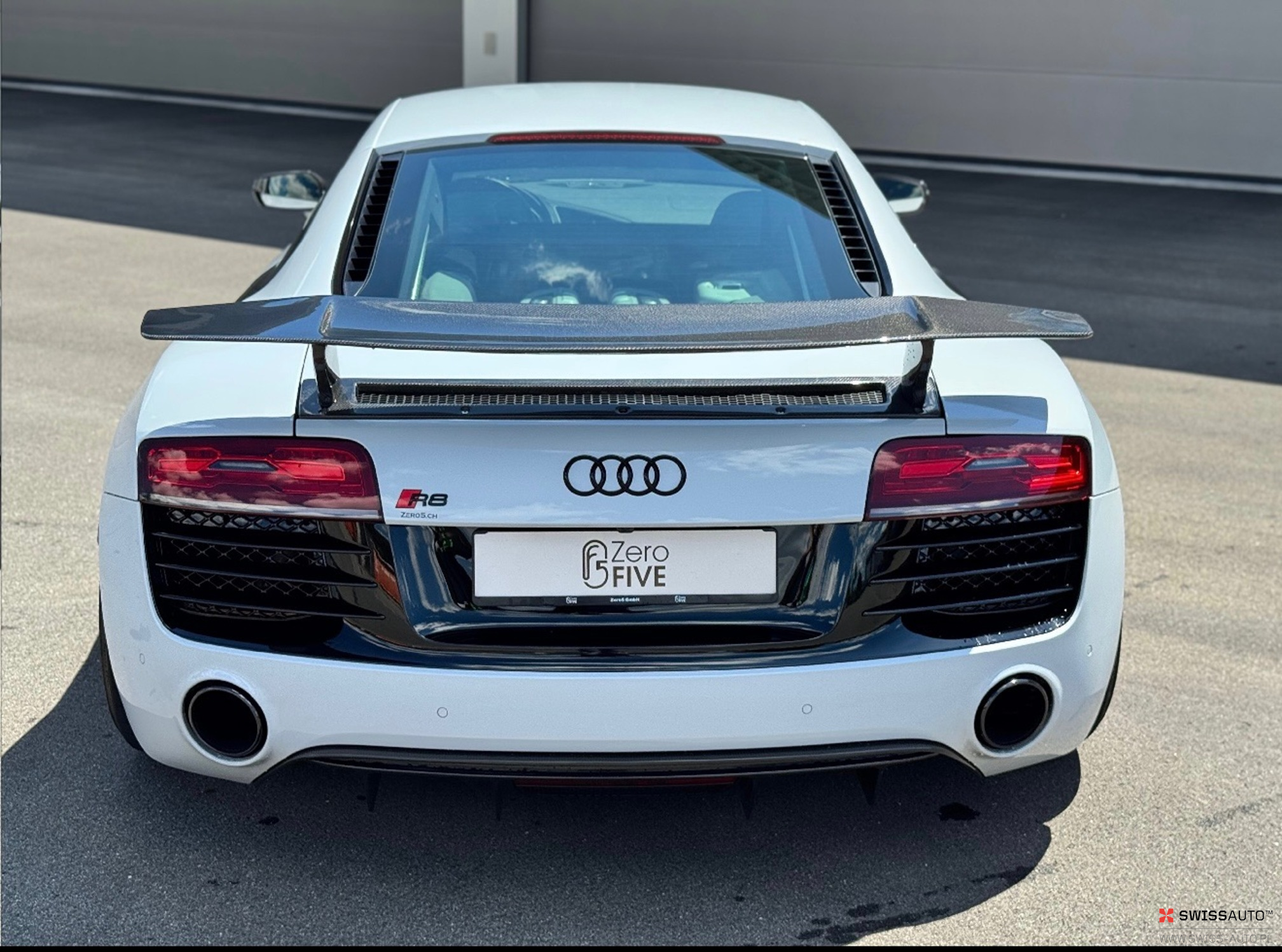Auction Image