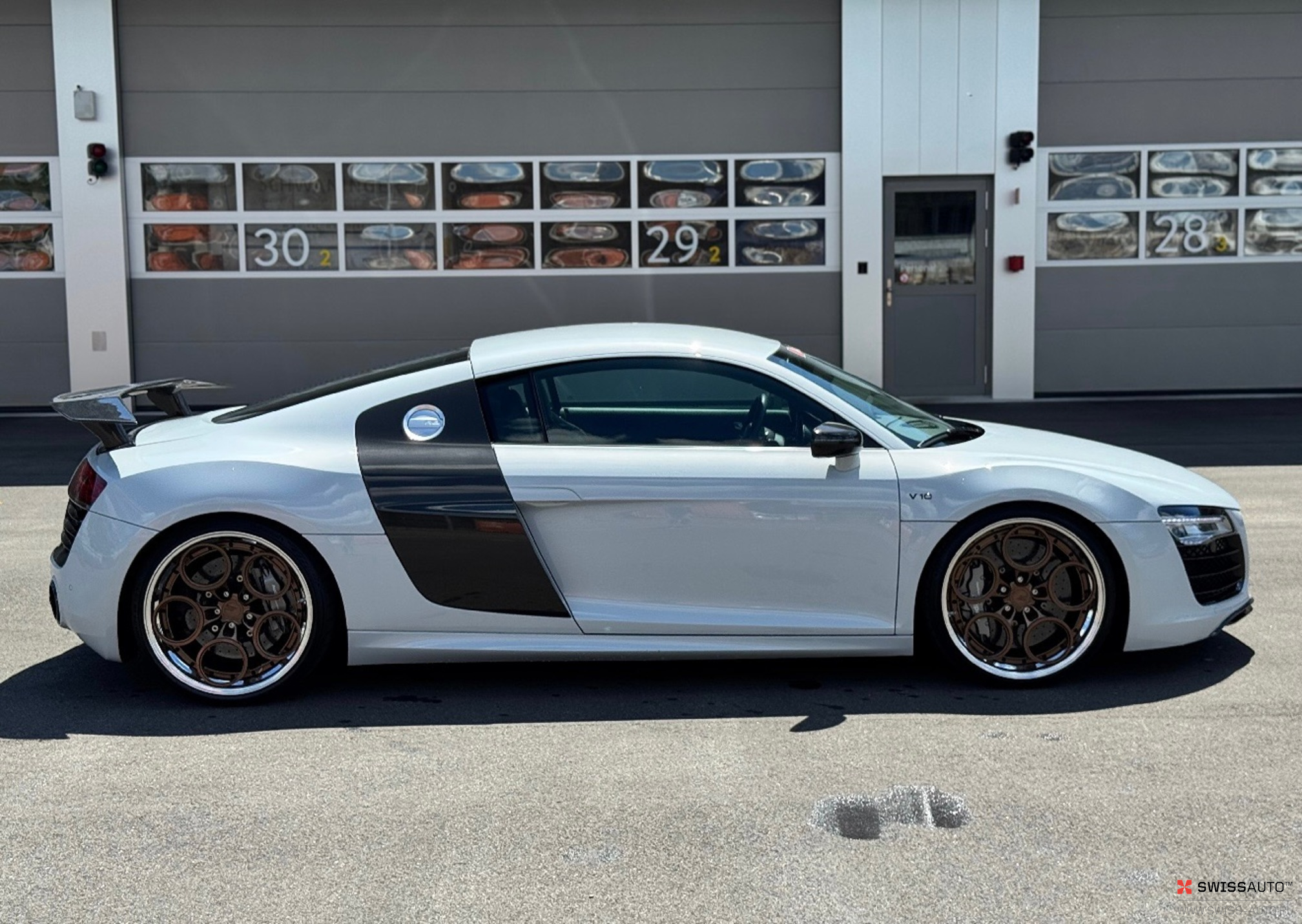 Auction Image