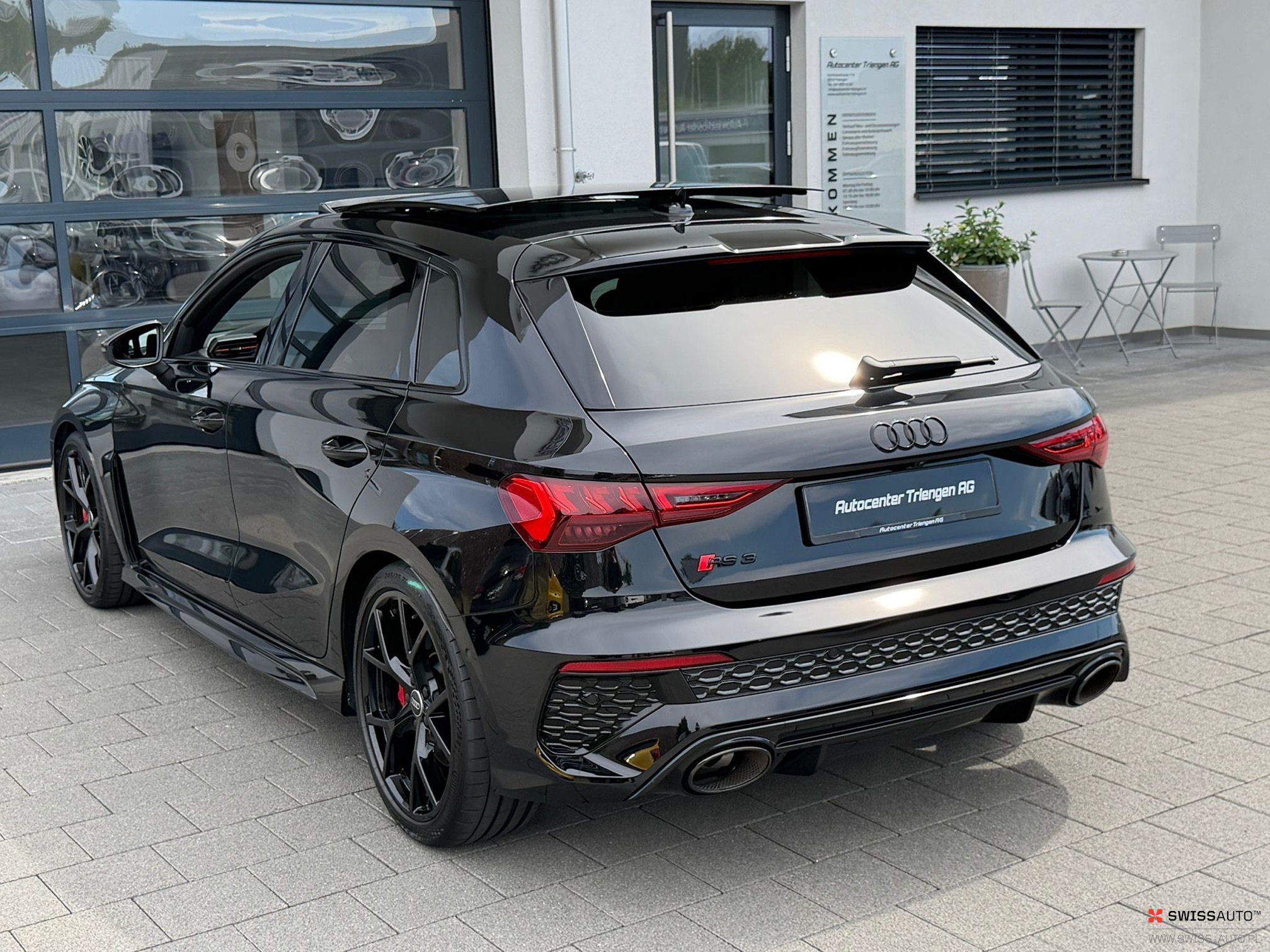 Auction Image