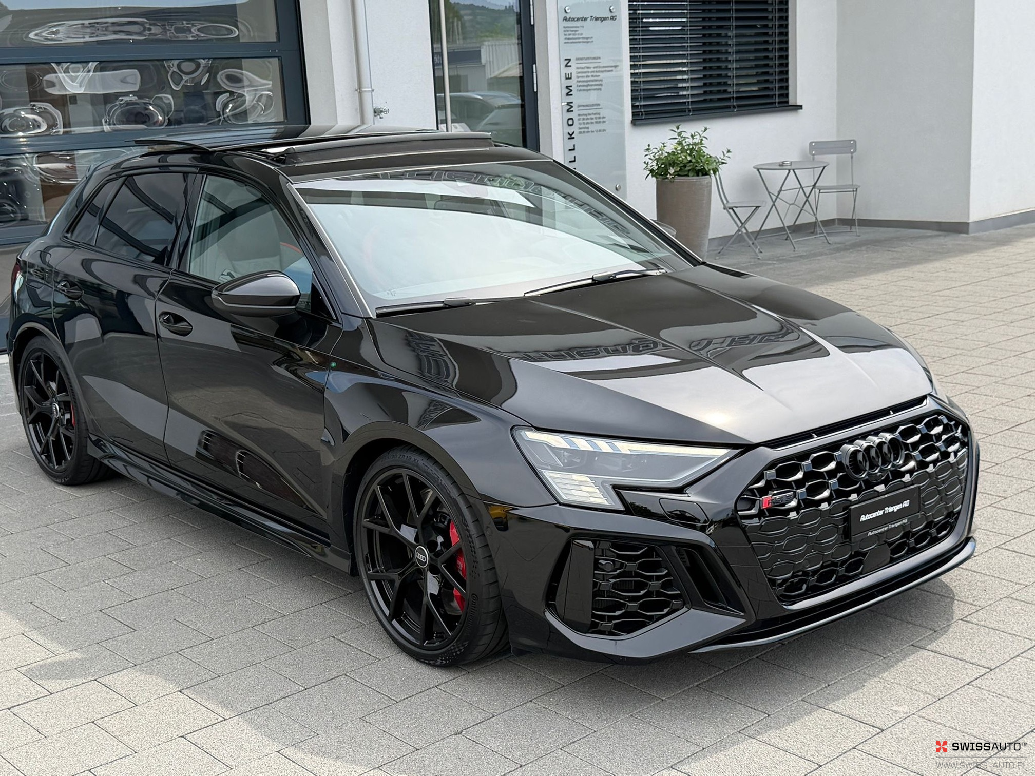 Auction Image