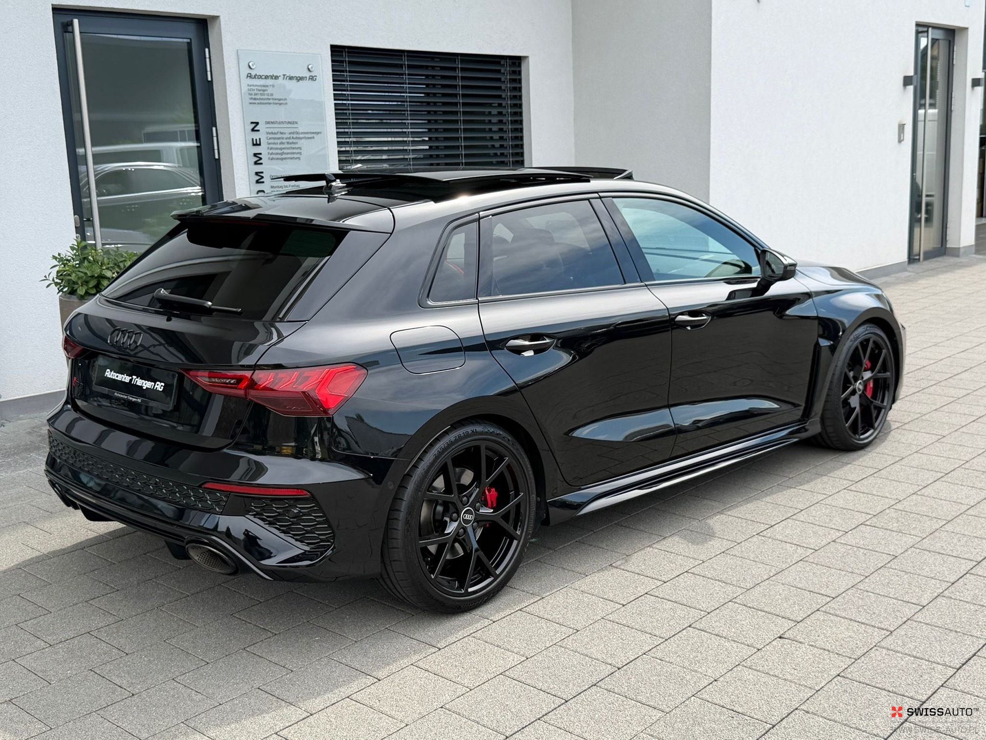 Auction Image