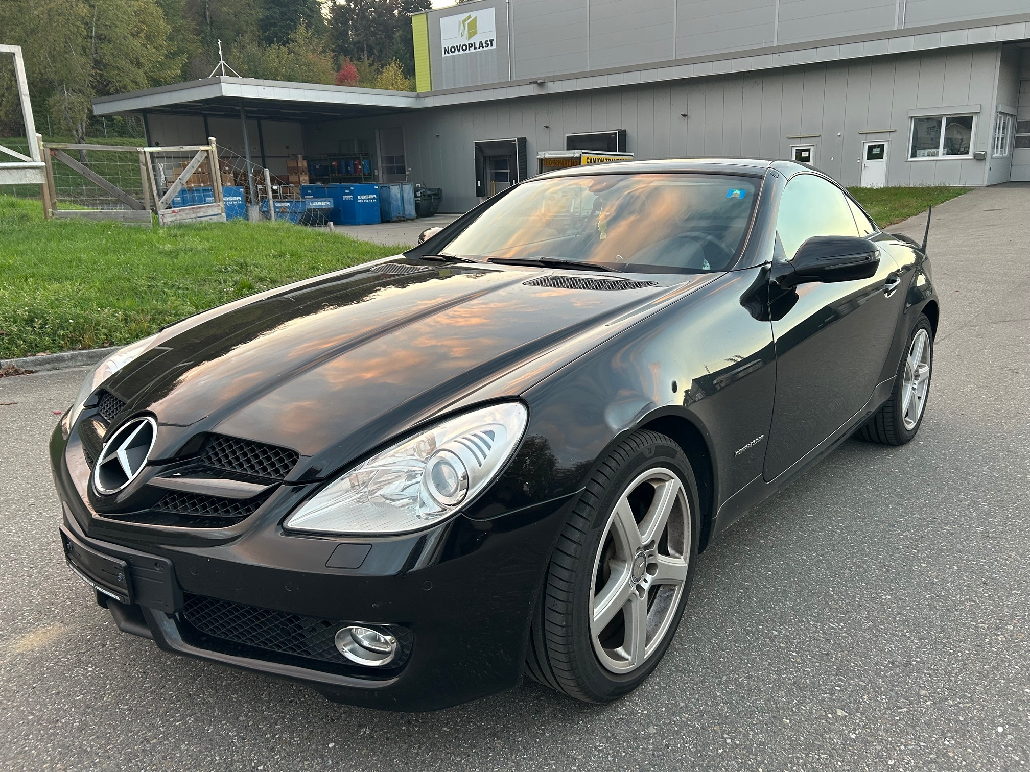 Auction Image