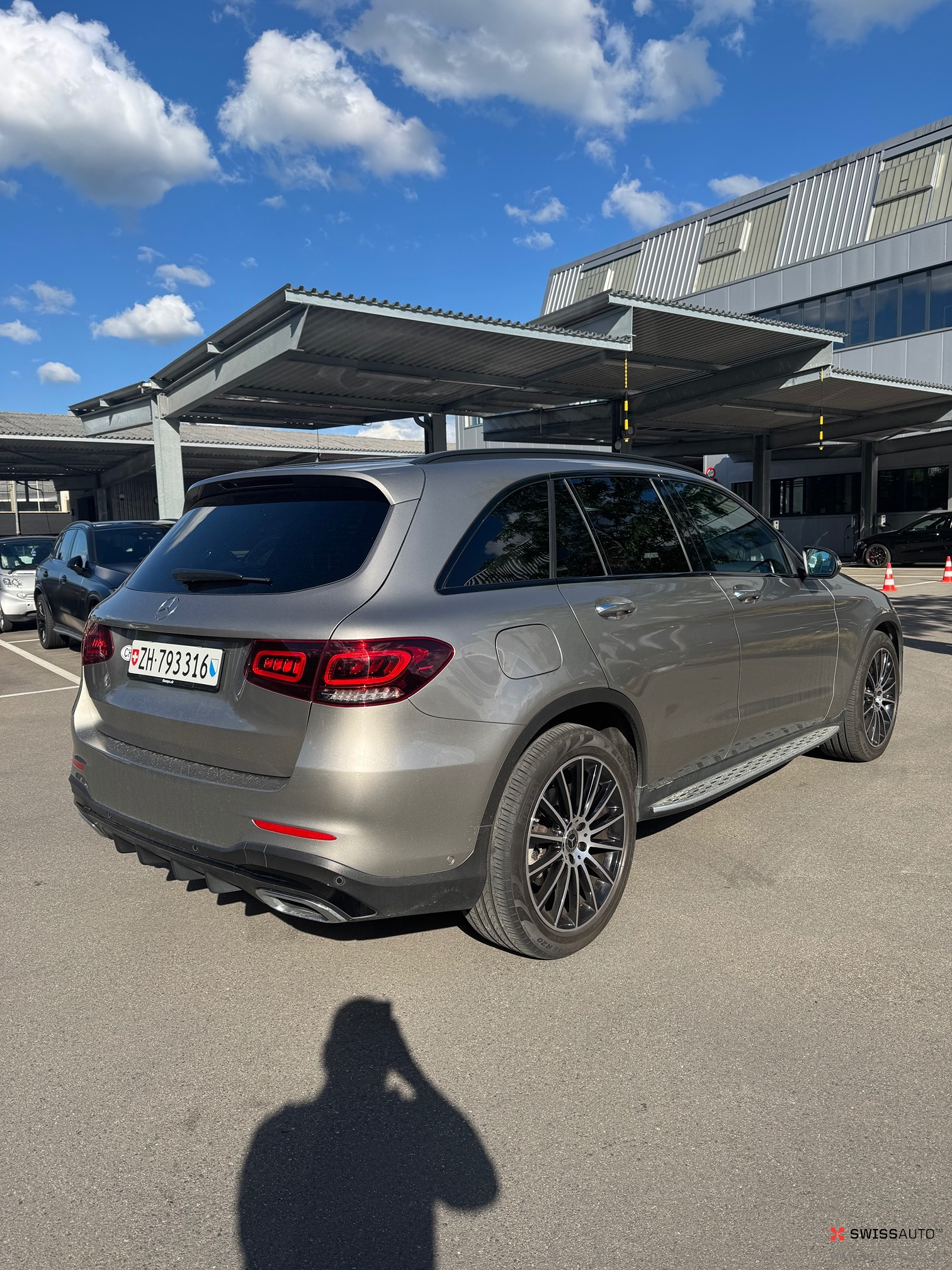Auction Image