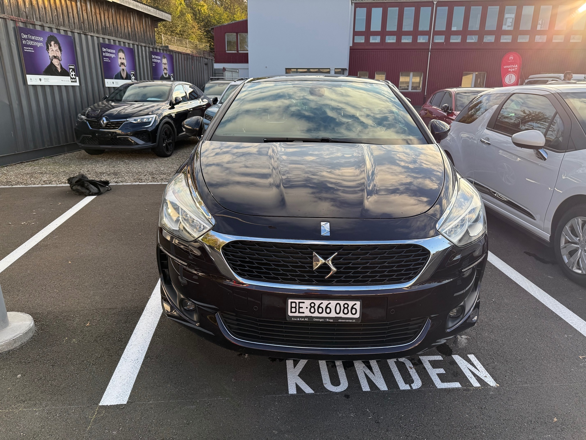 Auction Image