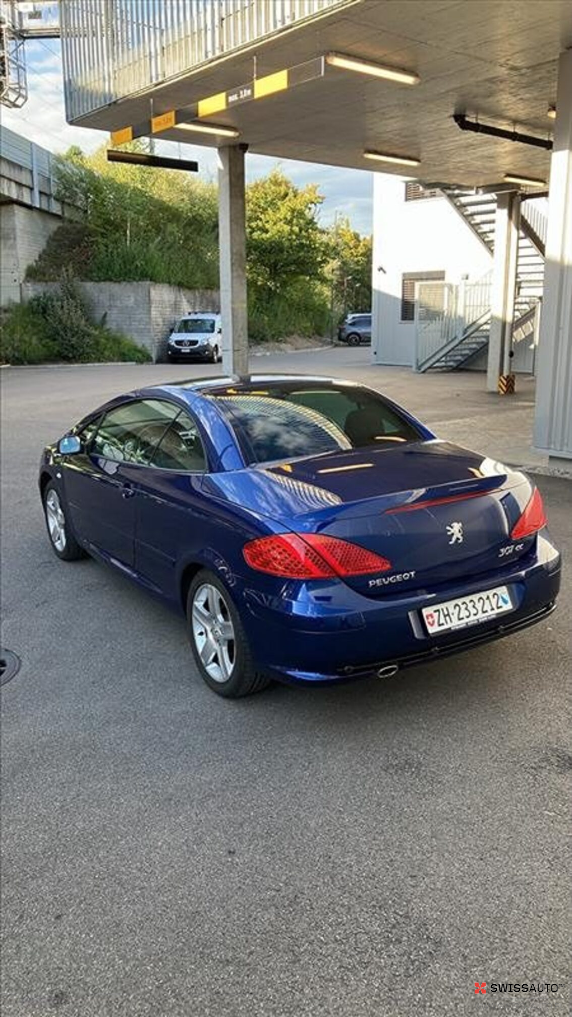 Auction Image