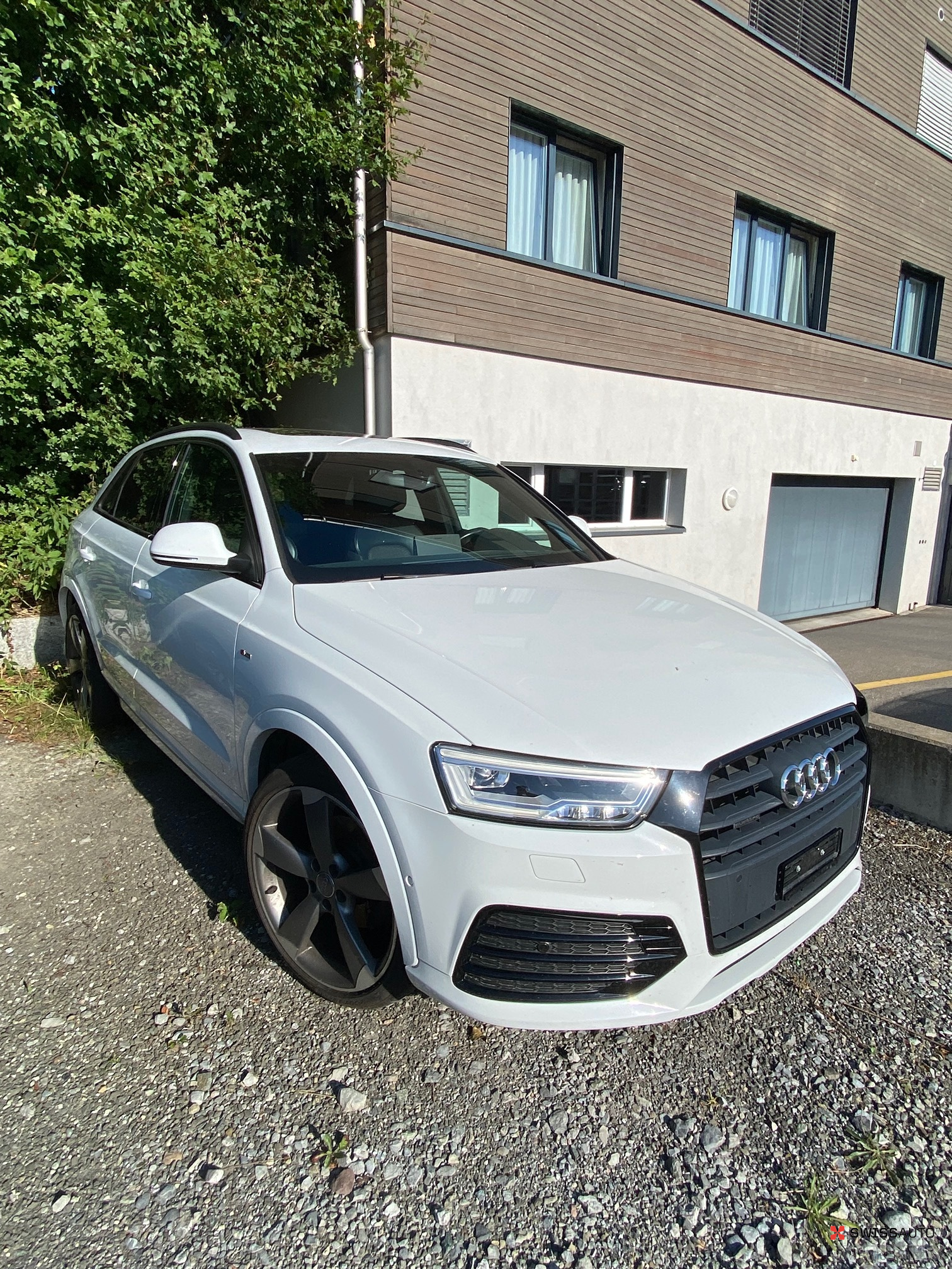 Auction Image