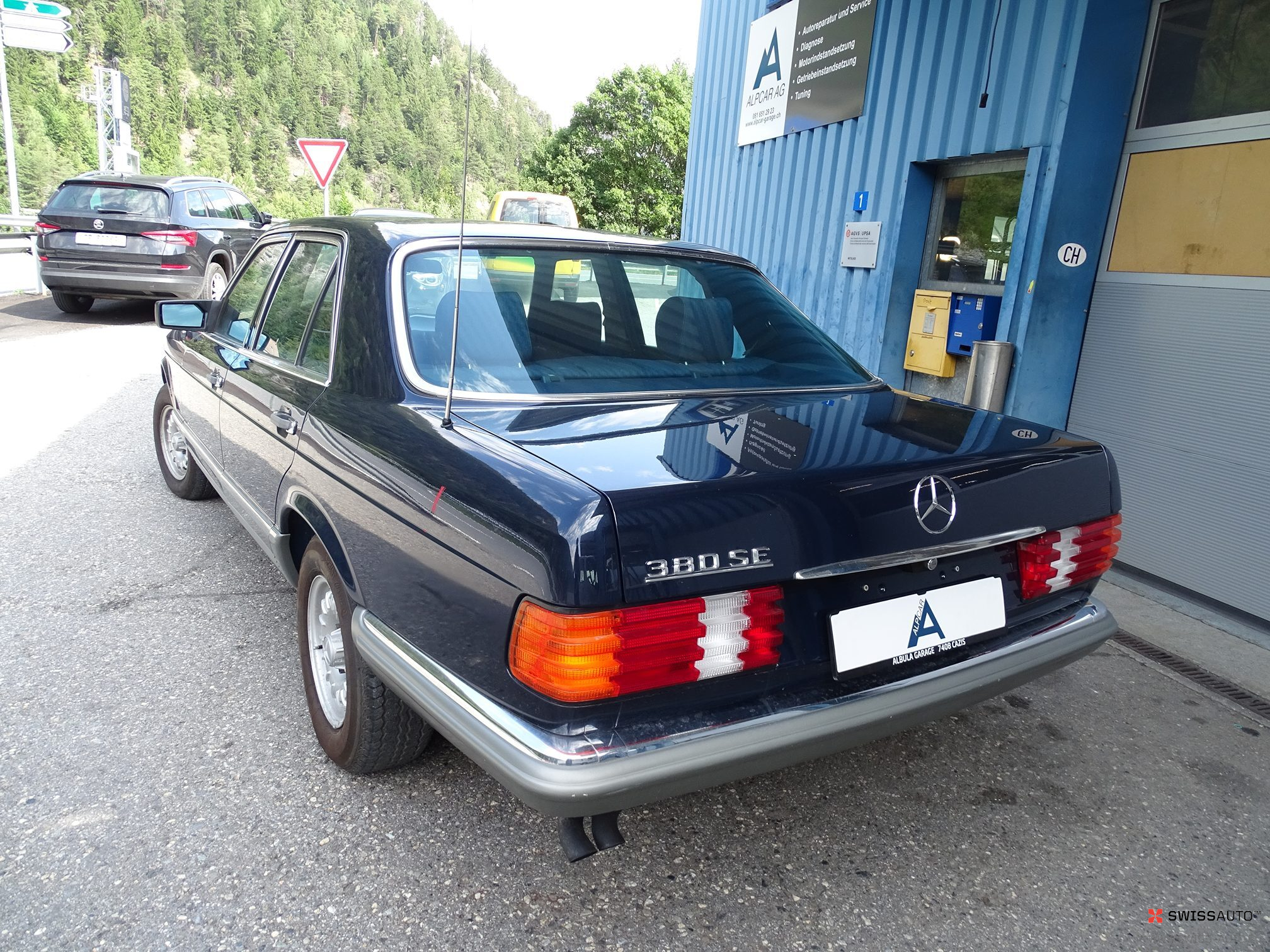 Auction Image