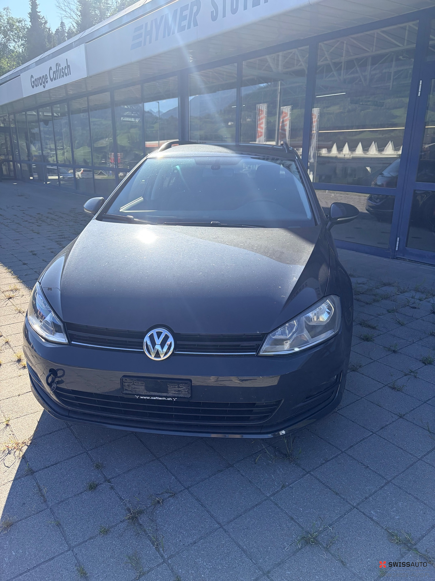 Auction Image