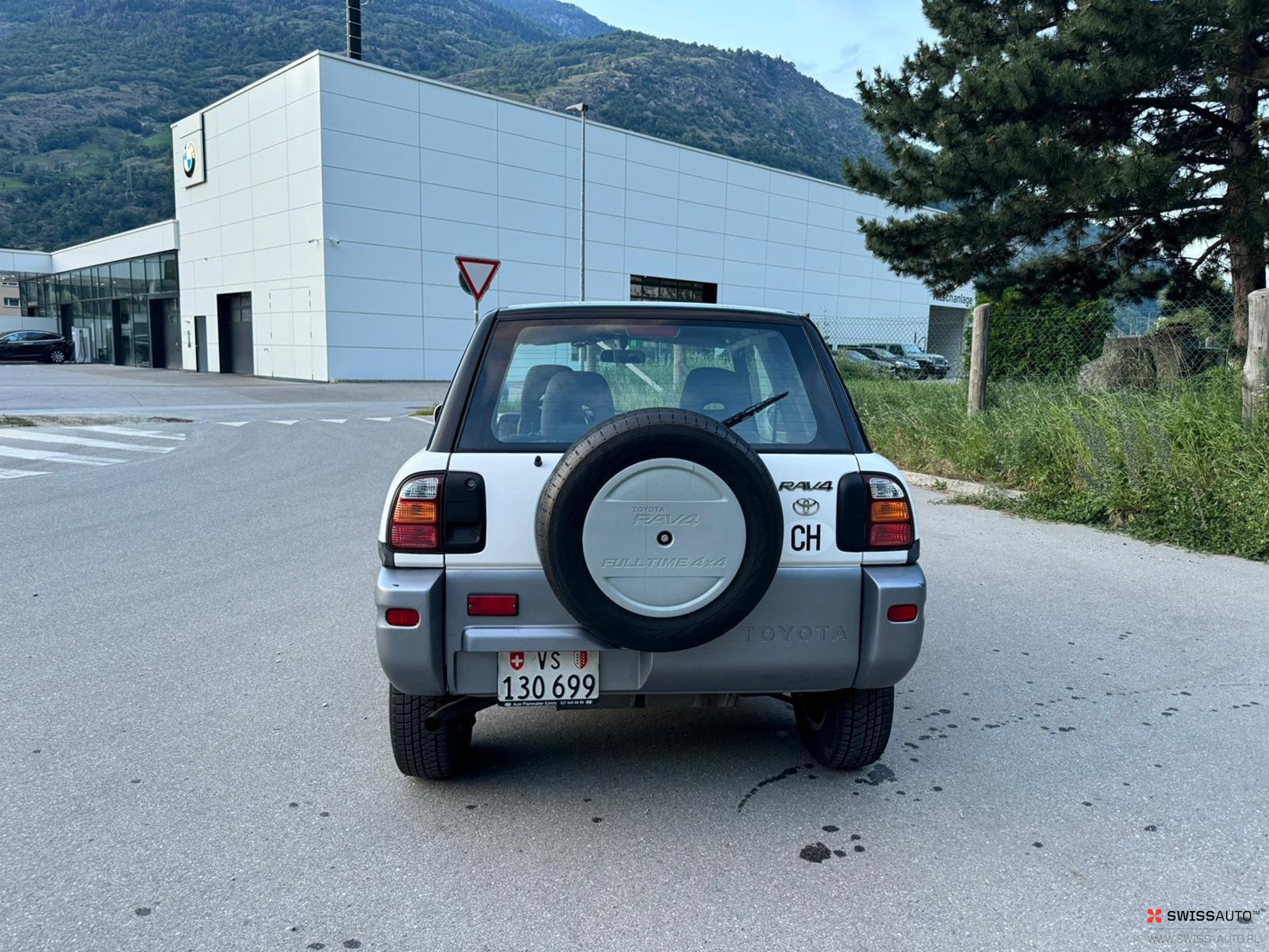 Auction Image