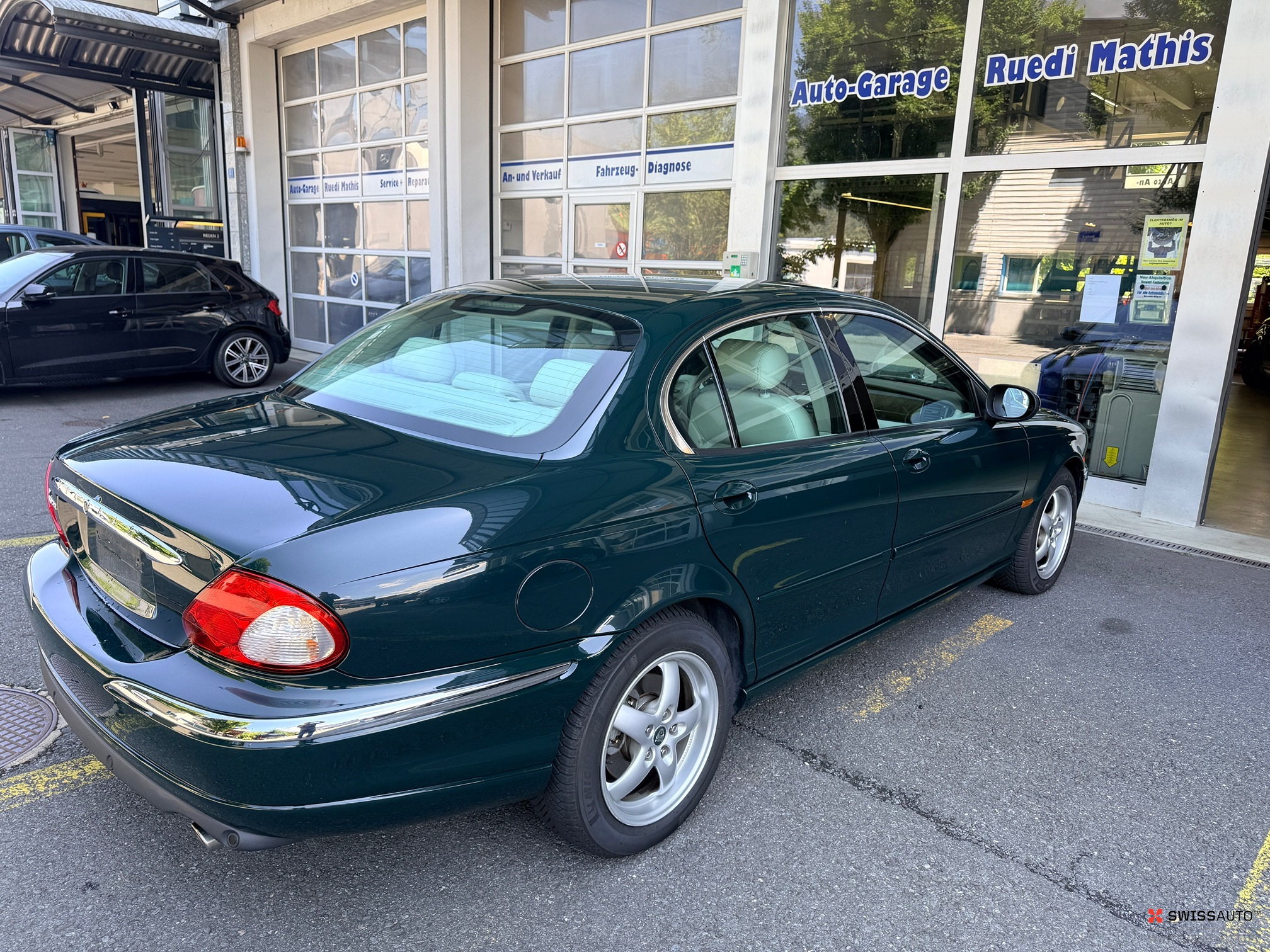 Auction Image