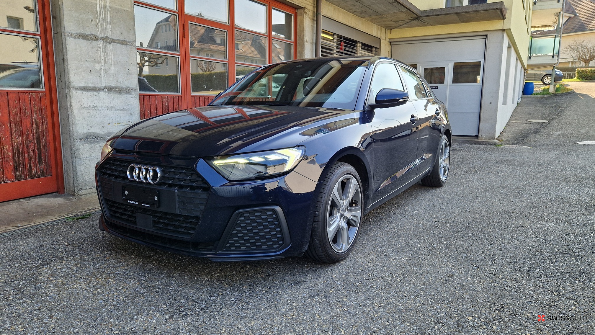Auction Image