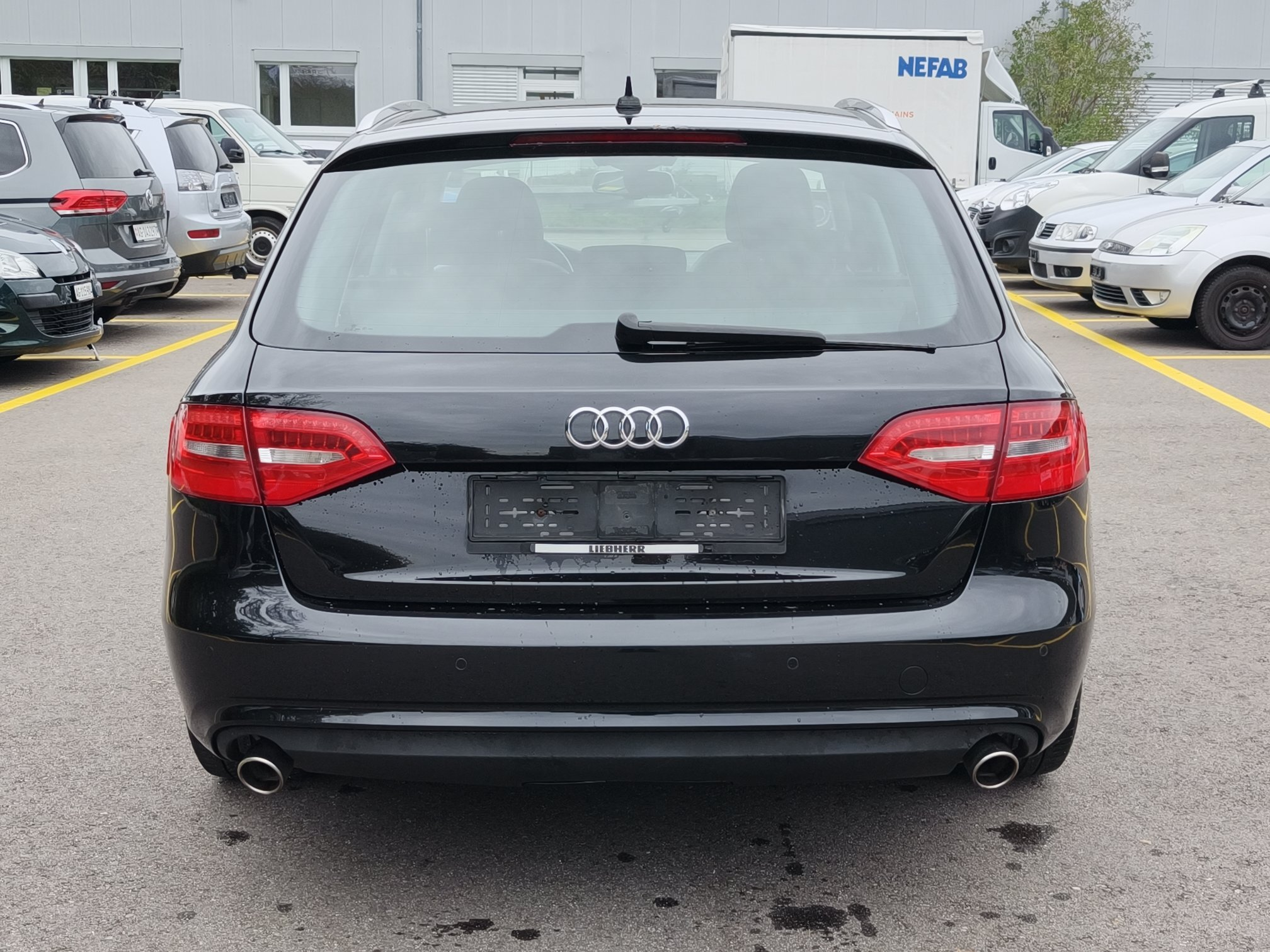 Auction Image