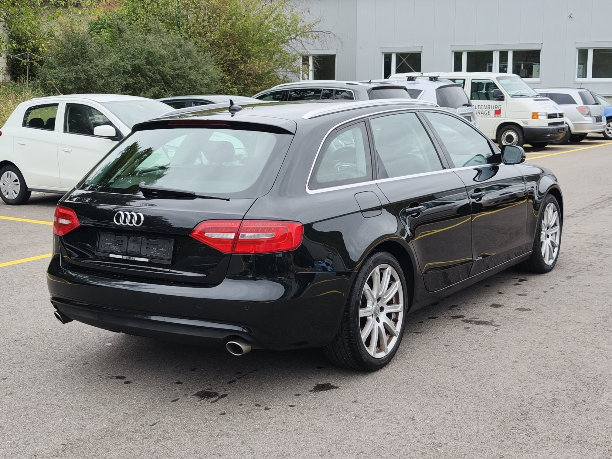 Auction Image