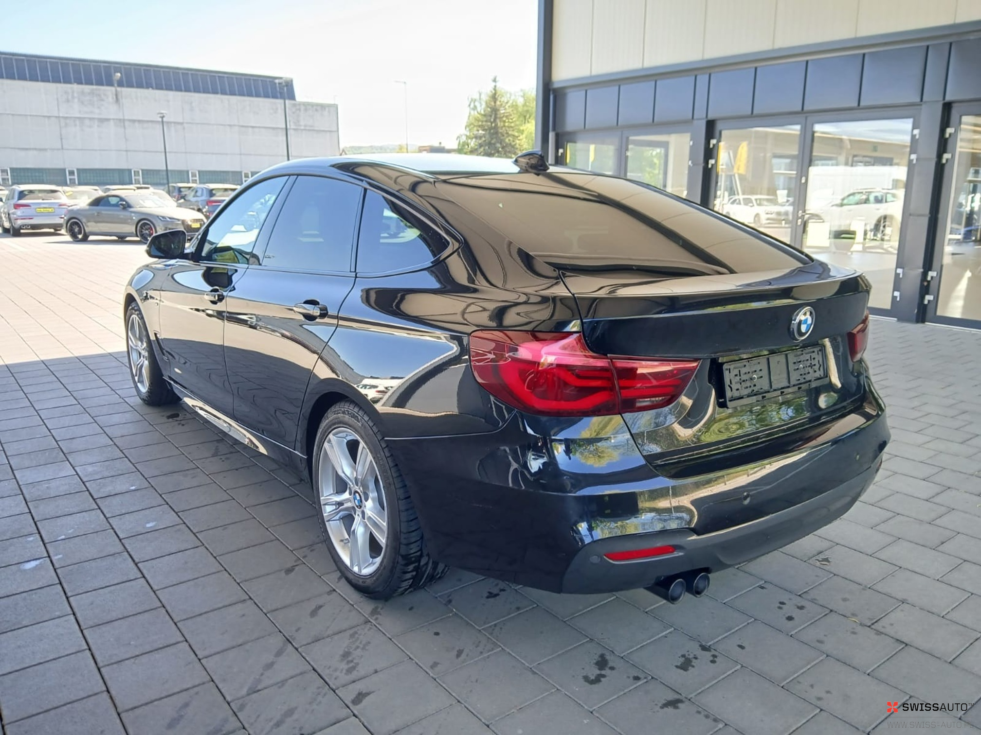 Auction Image
