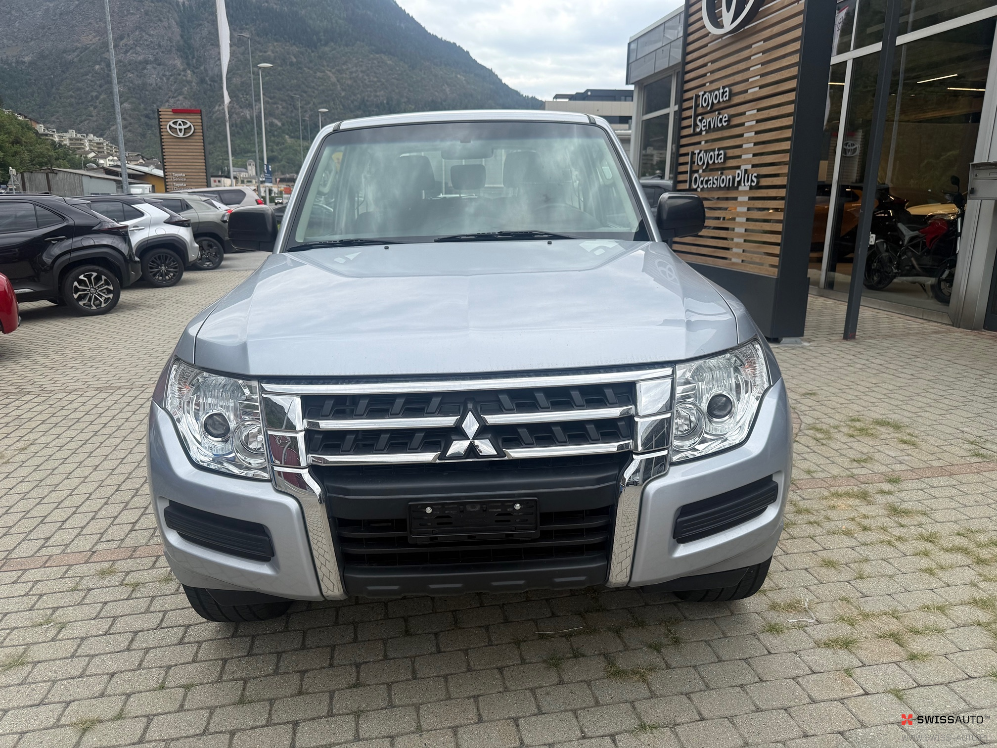 Auction Image