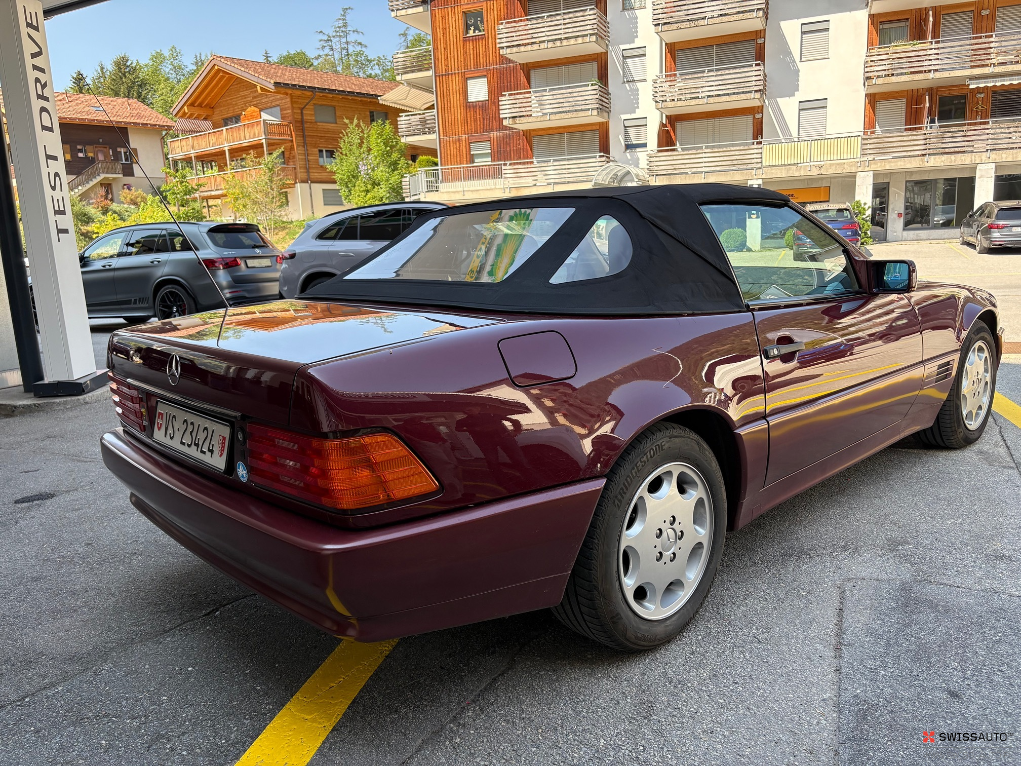 Auction Image