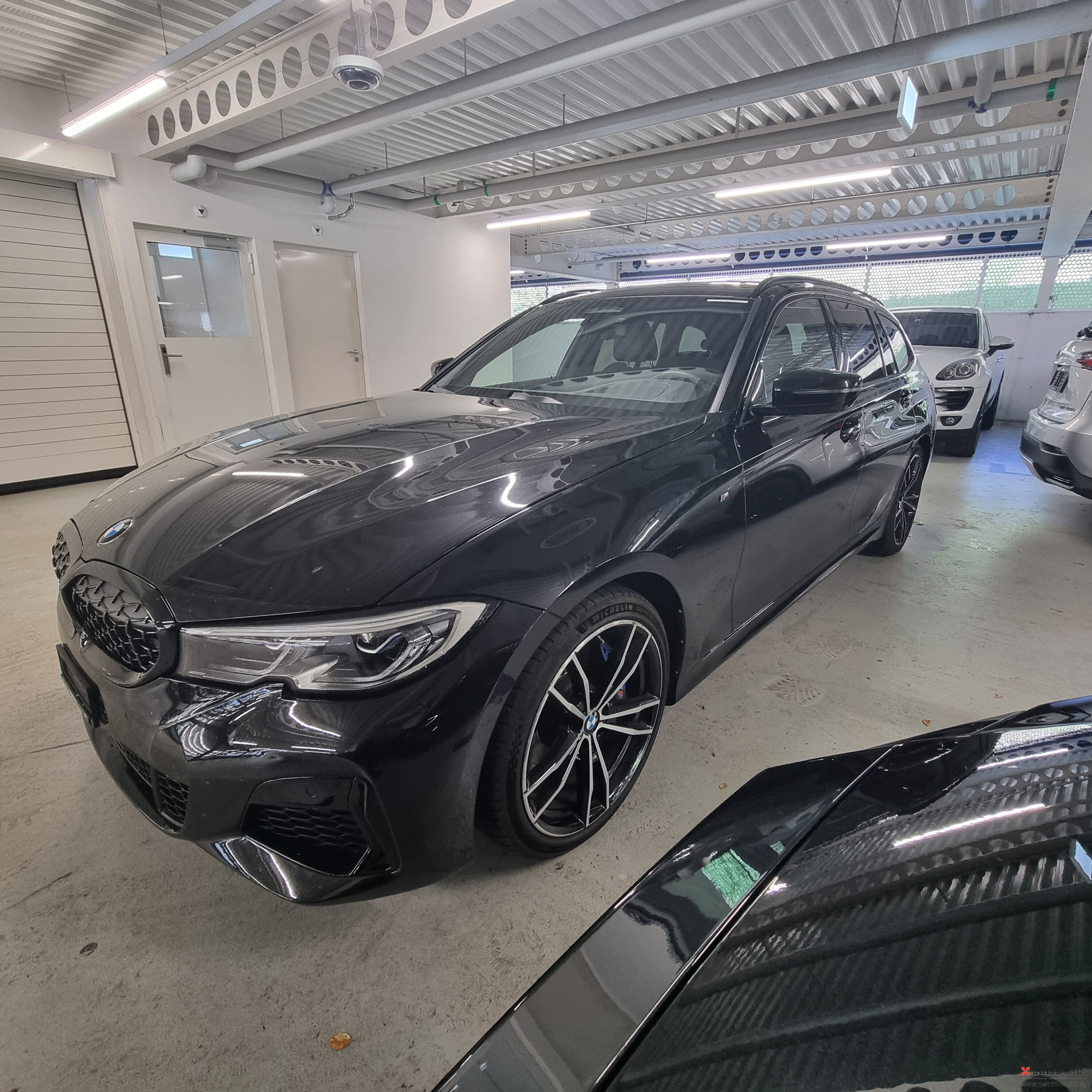 Auction Image