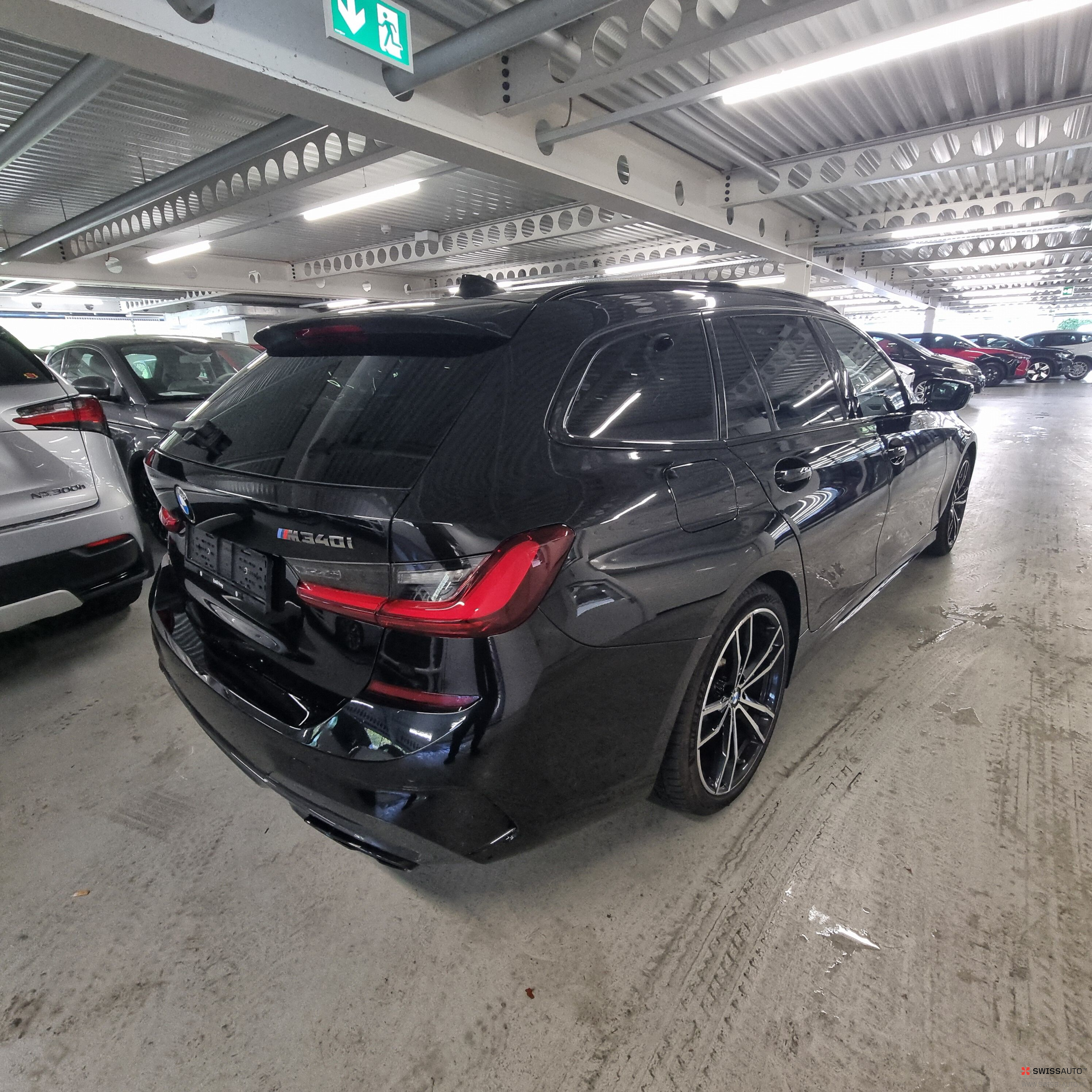 Auction Image
