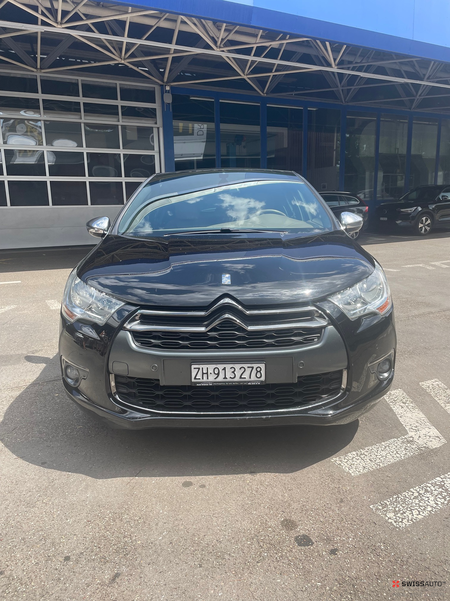 Auction Image