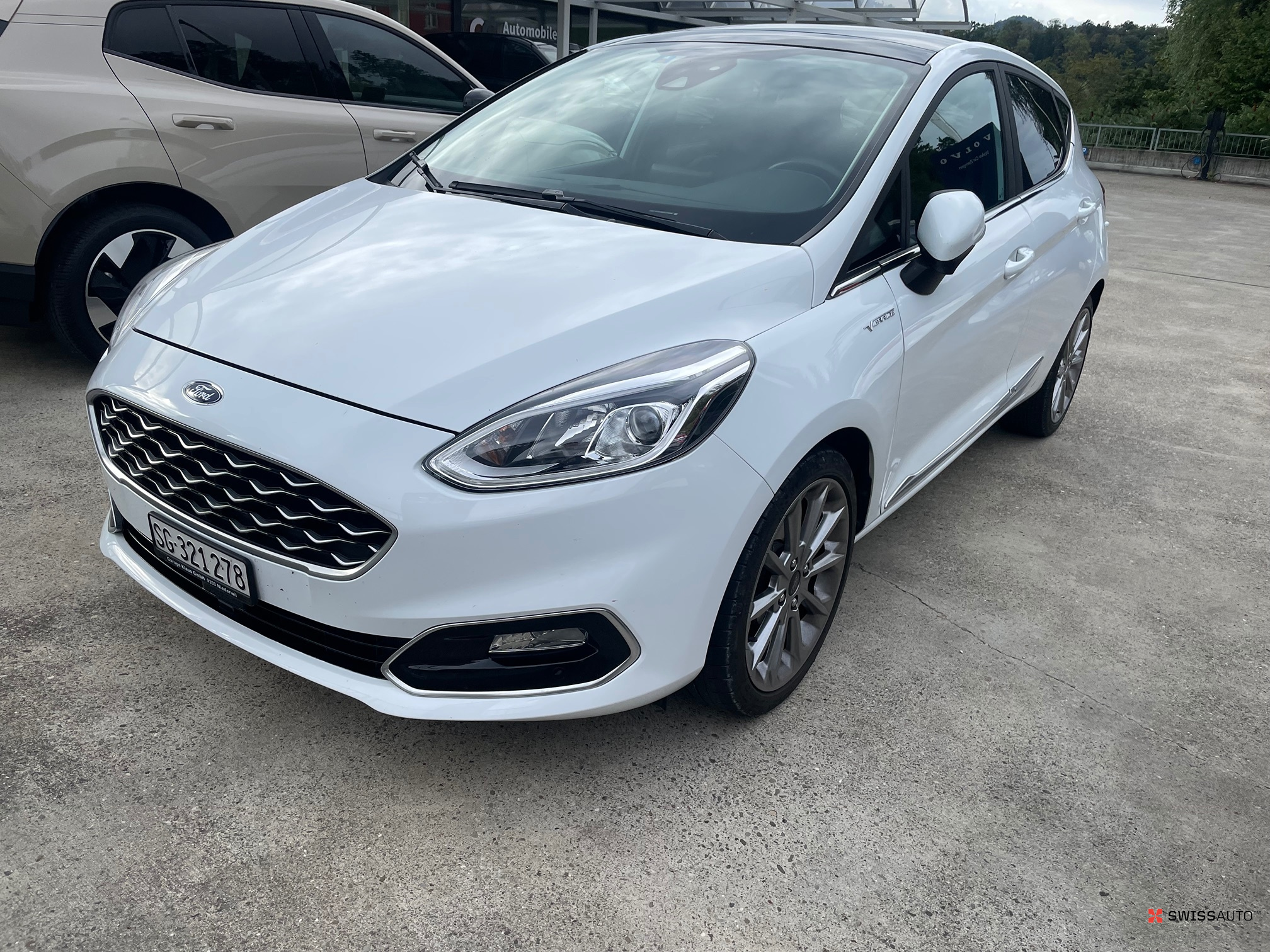 Auction Image