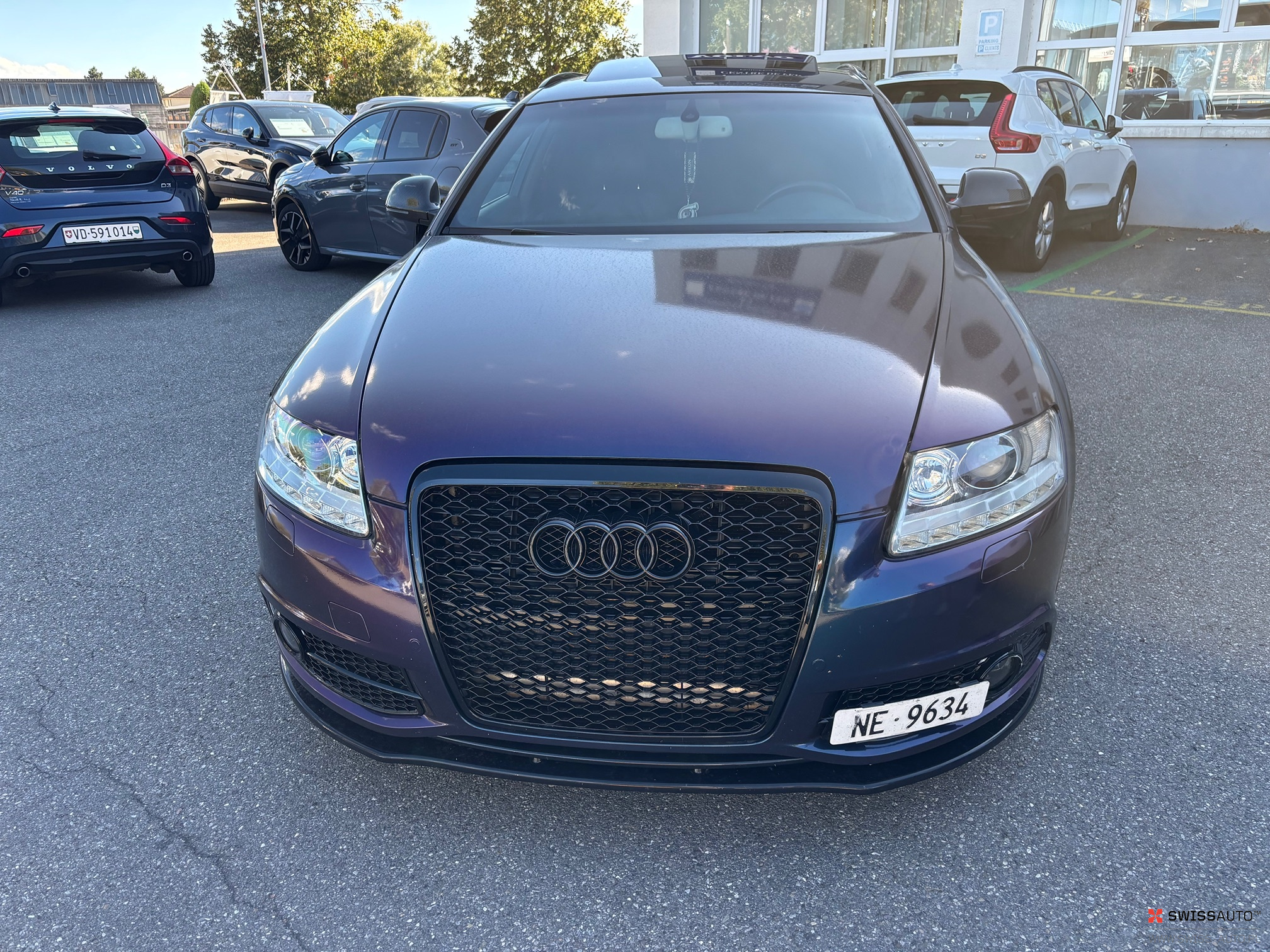 Auction Image