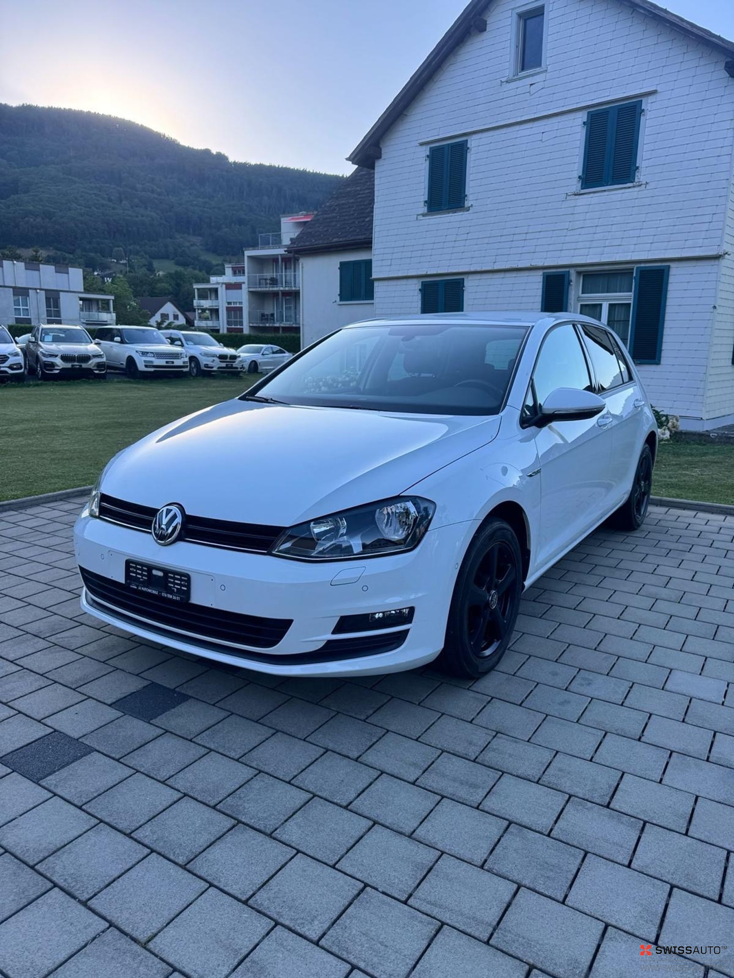 Auction Image