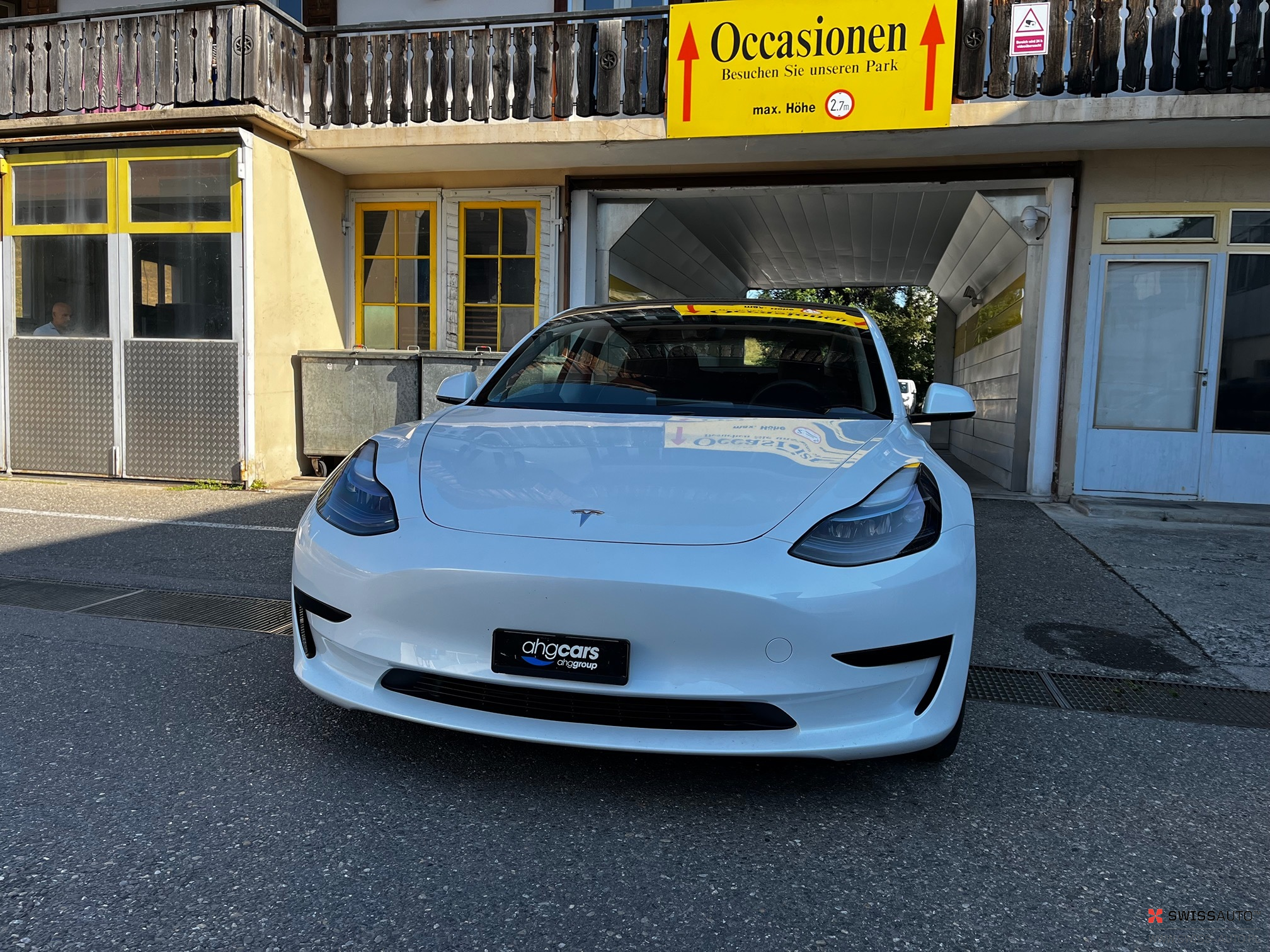 Auction Image