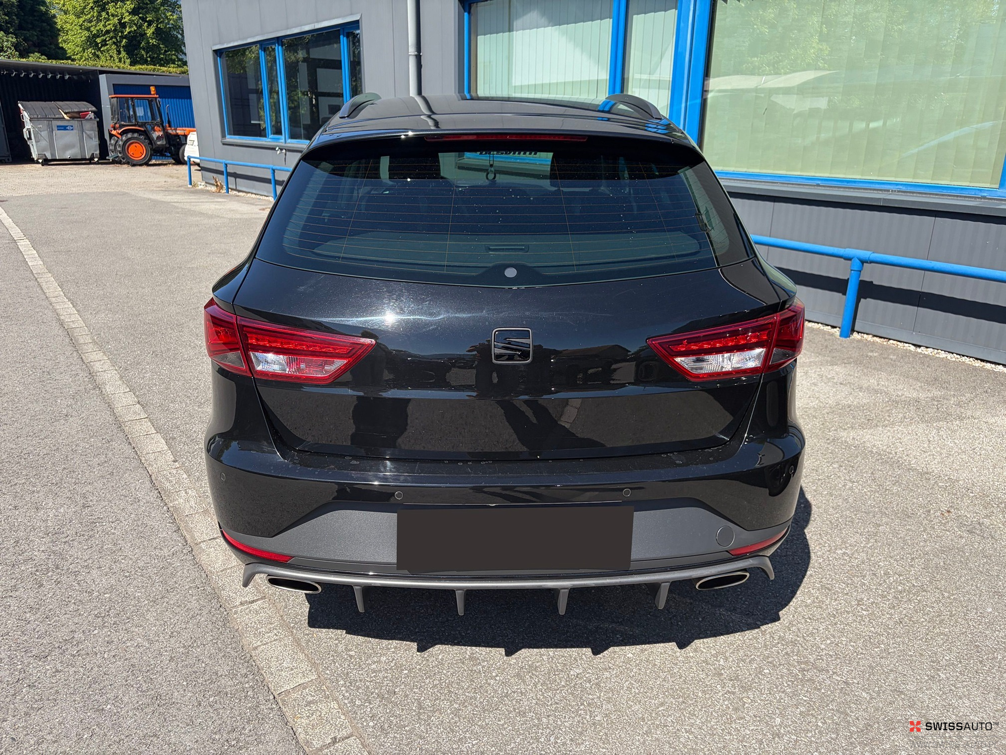 Auction Image
