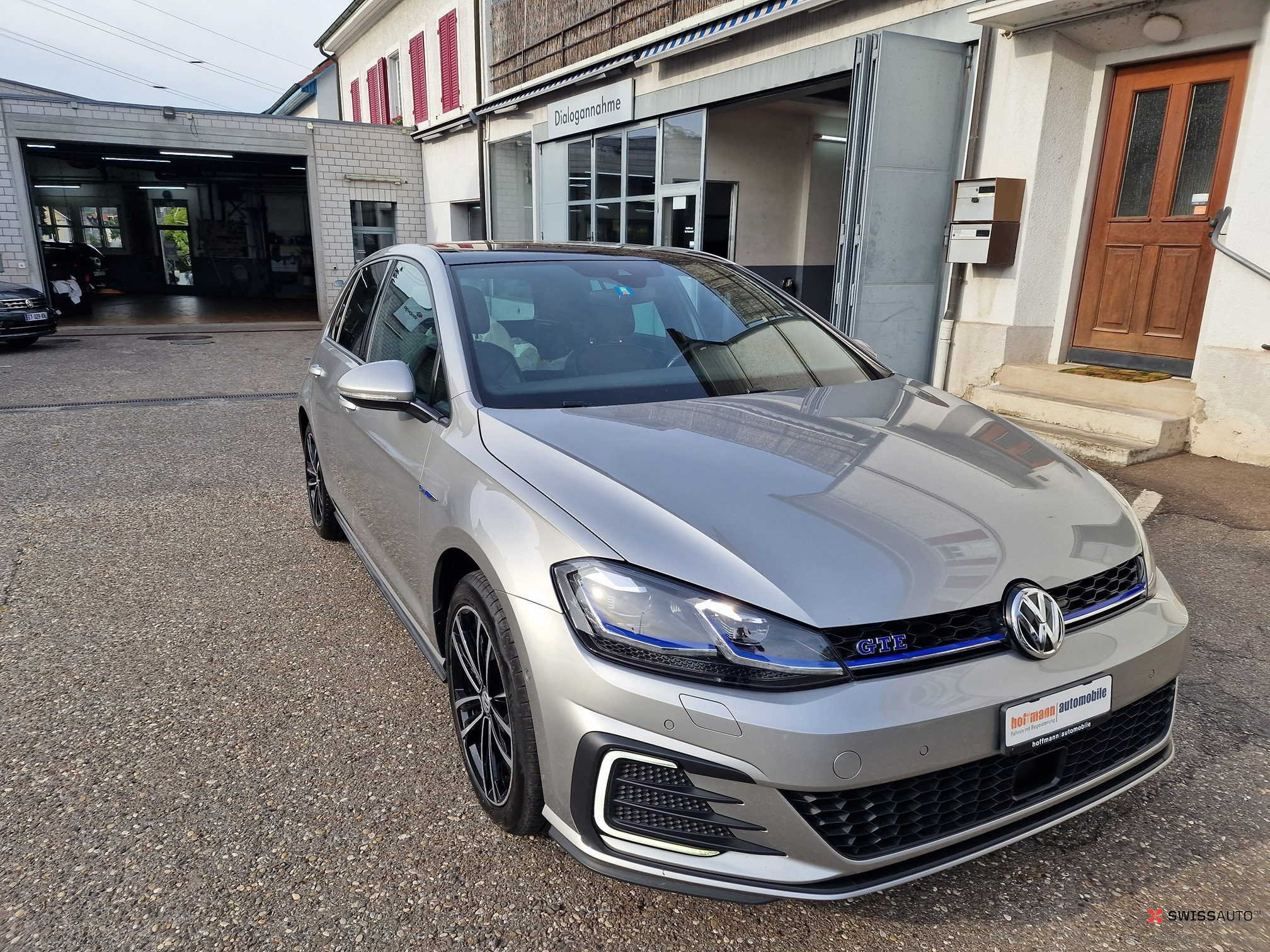 Auction Image