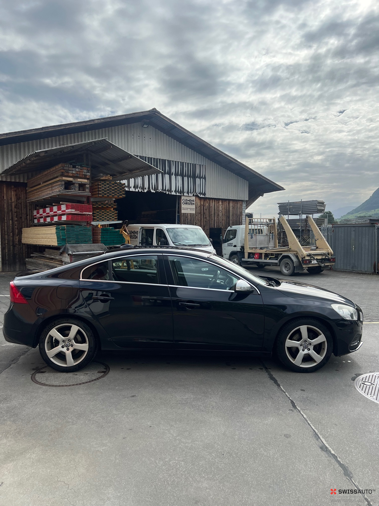 Auction Image