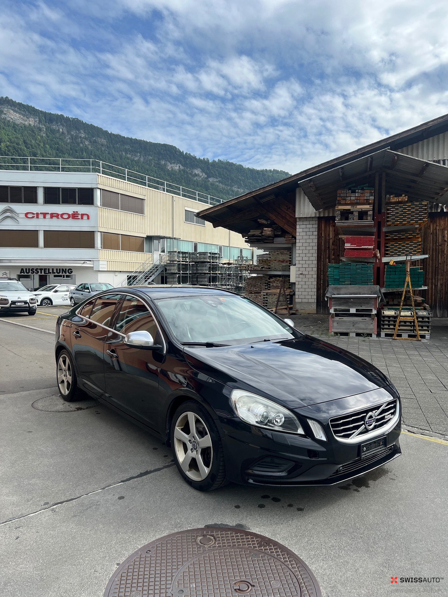 Auction Image