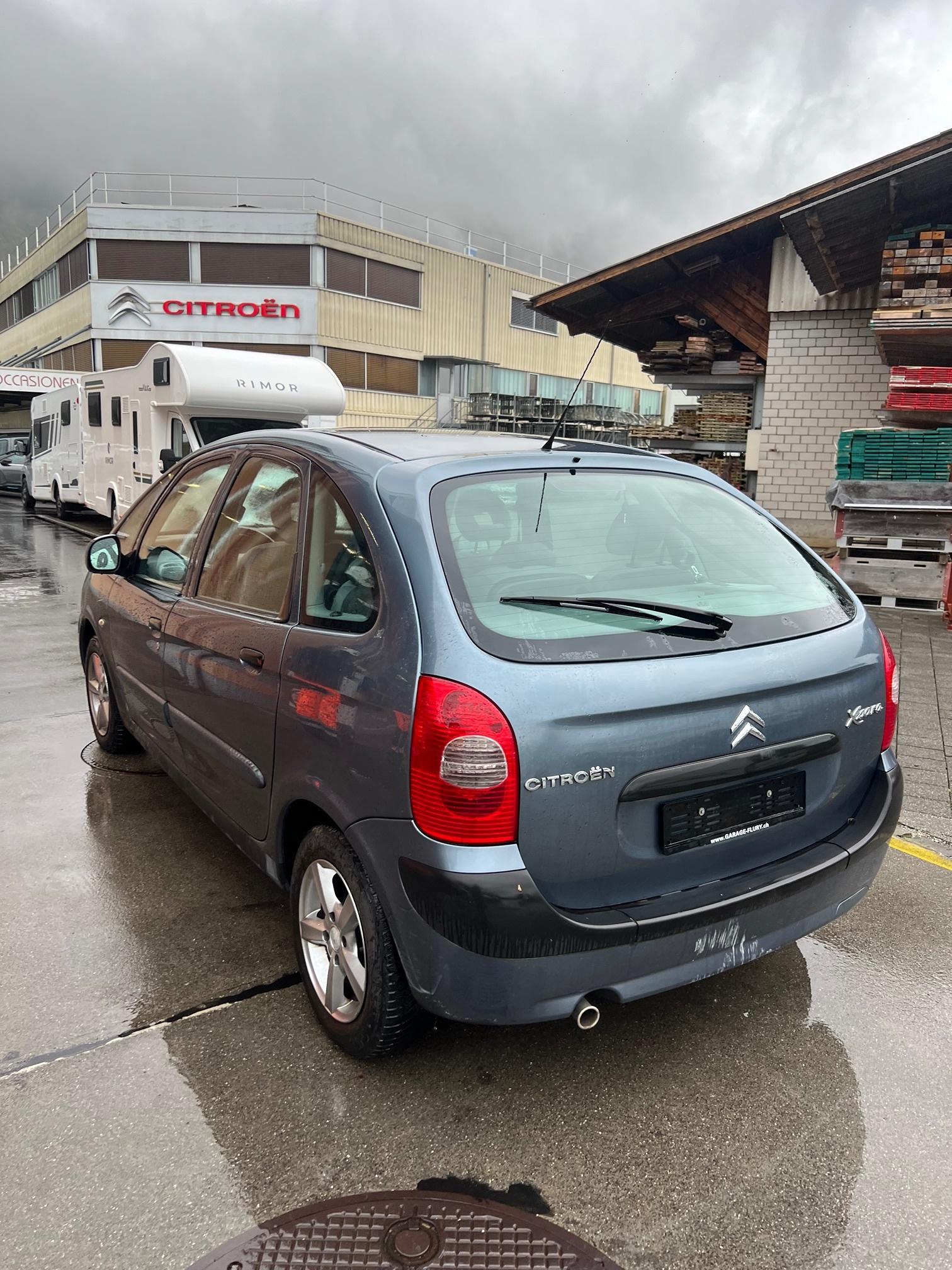 Auction Image
