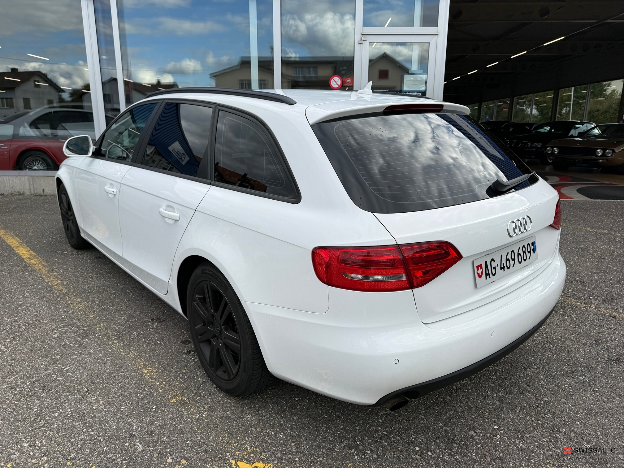 Auction Image