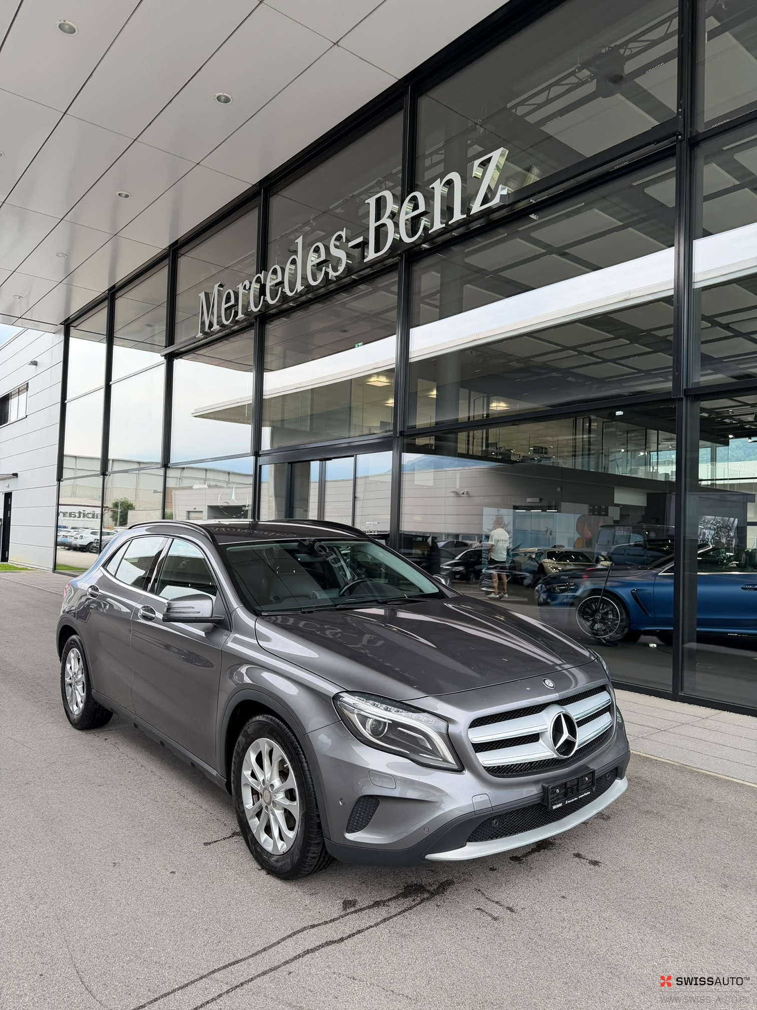 Auction Image