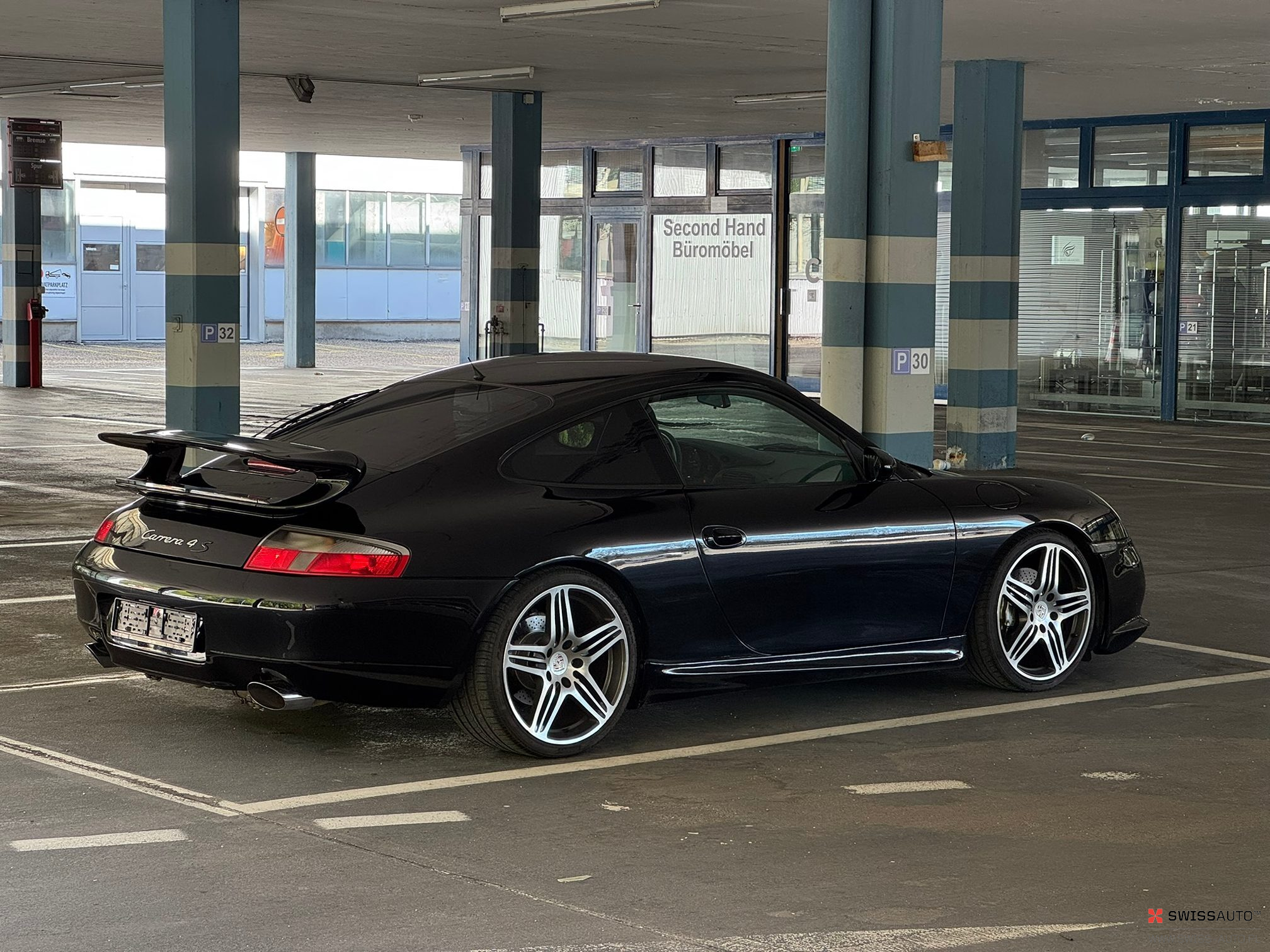 Auction Image