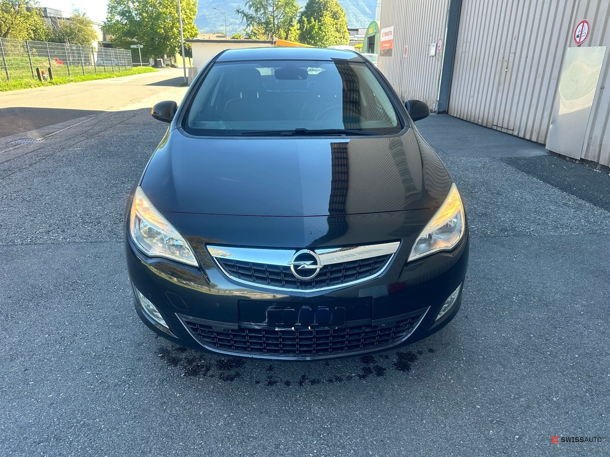 Auction Image