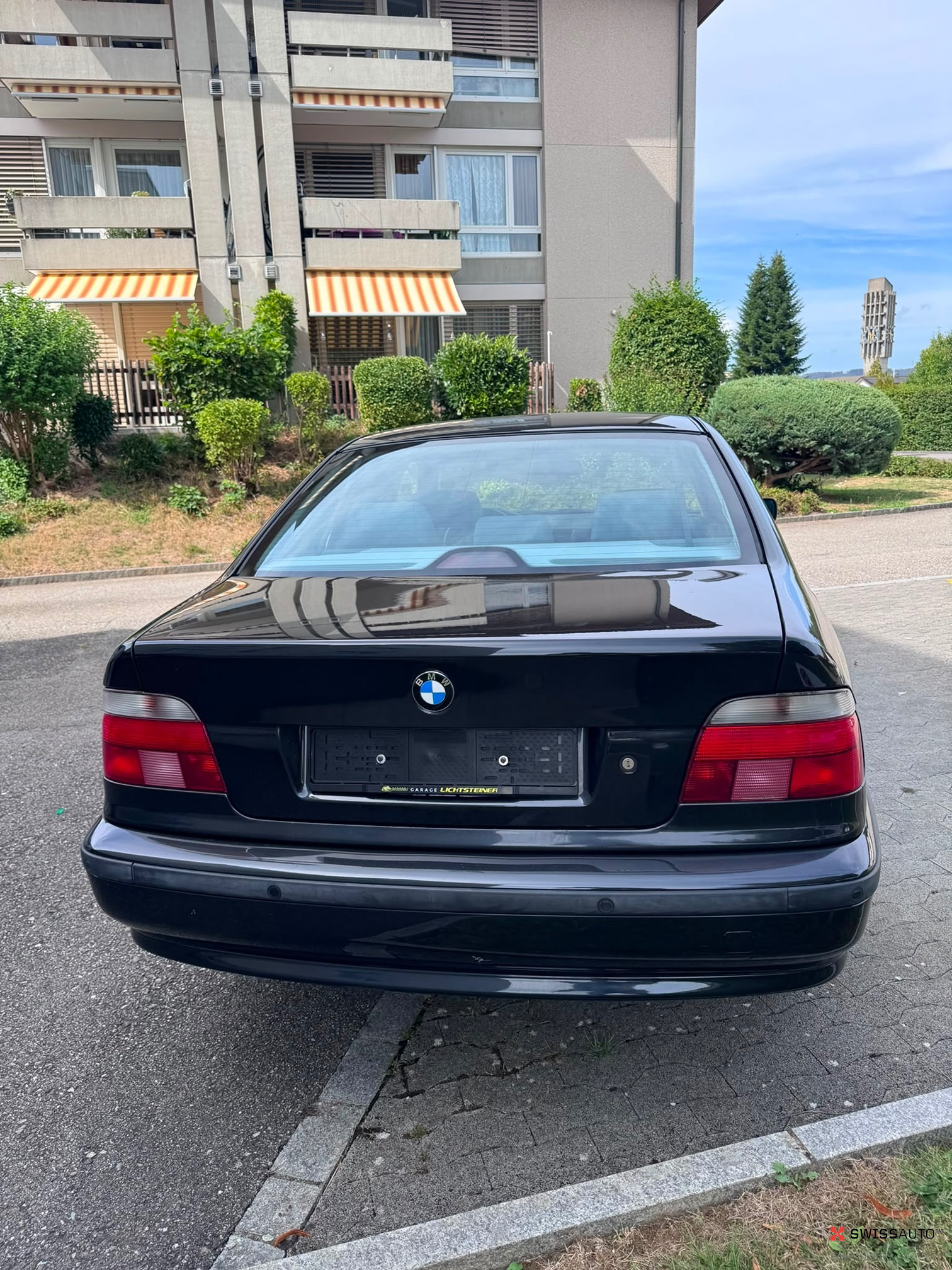 Auction Image