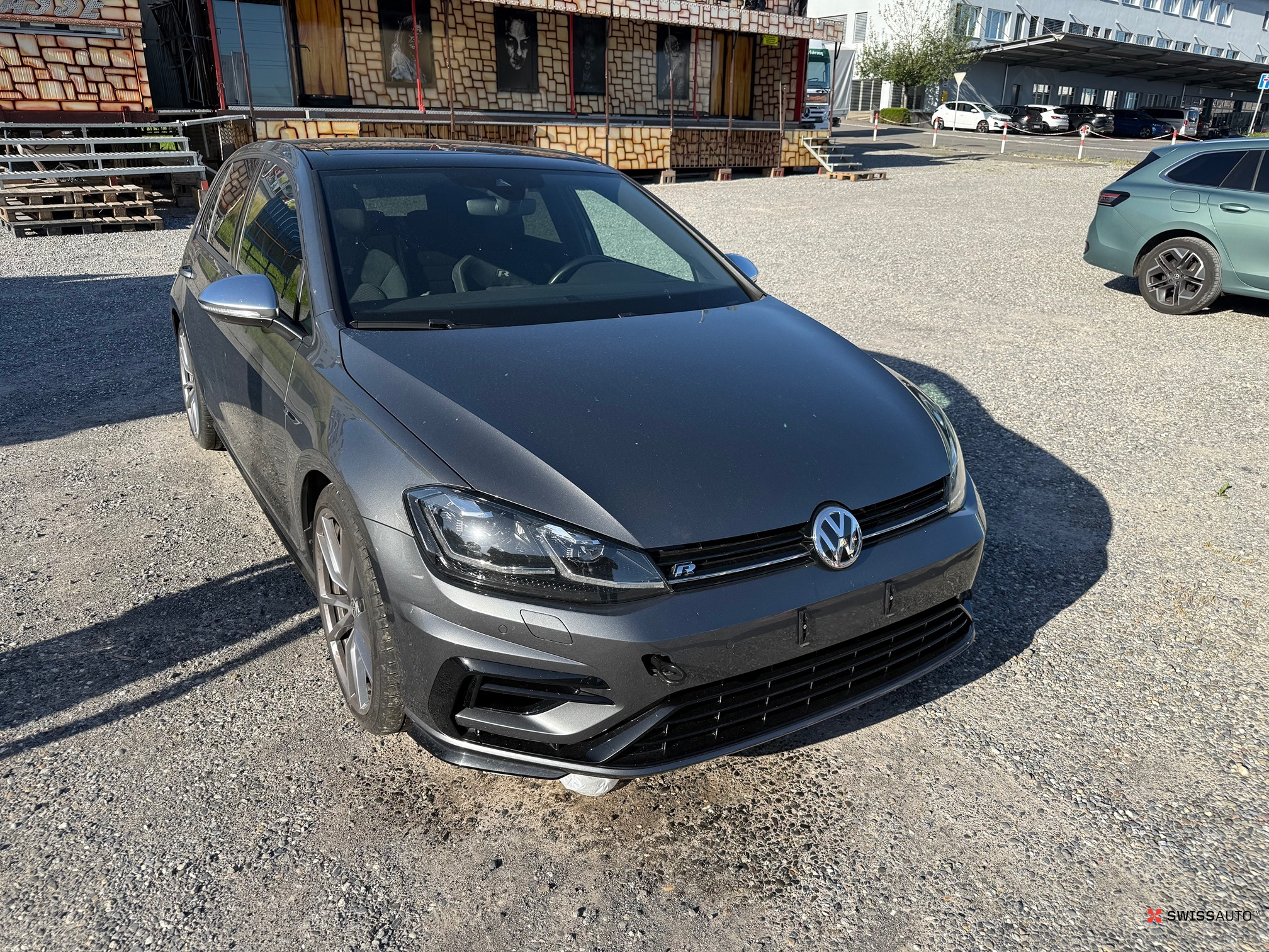 Auction Image