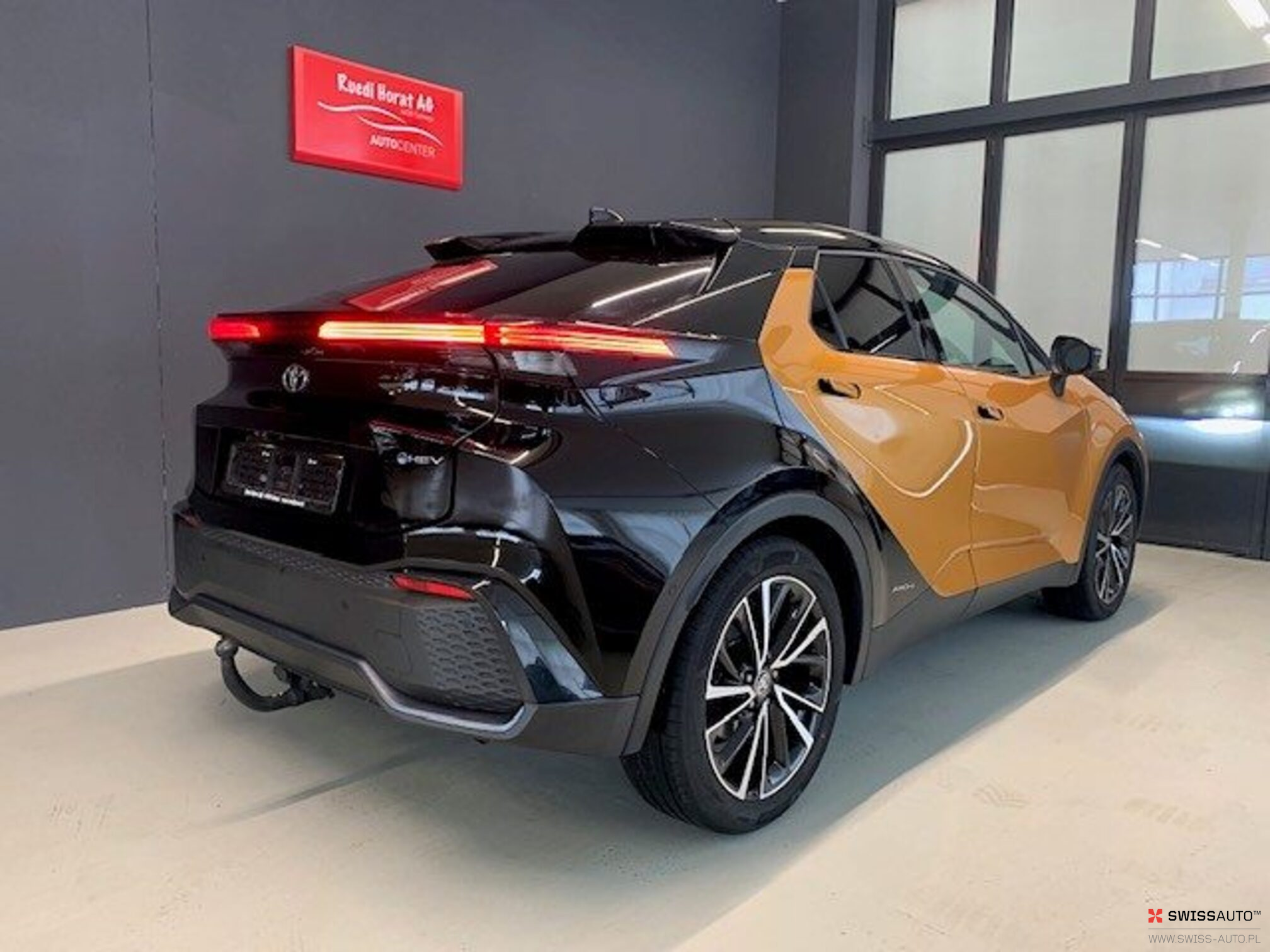 Auction Image